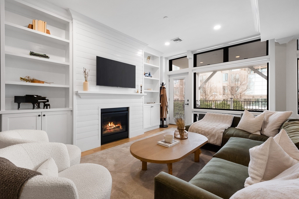 119 Saint Botolph St. # 2