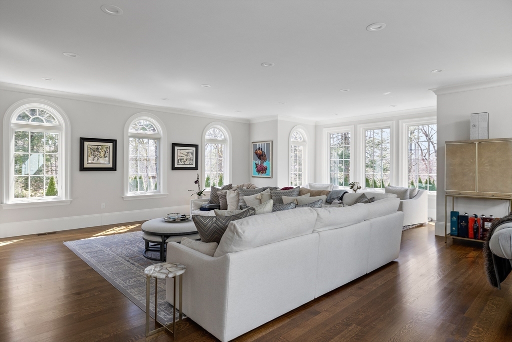 37 Radcliffe Rd
