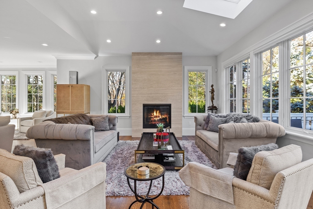 37 Radcliffe Rd