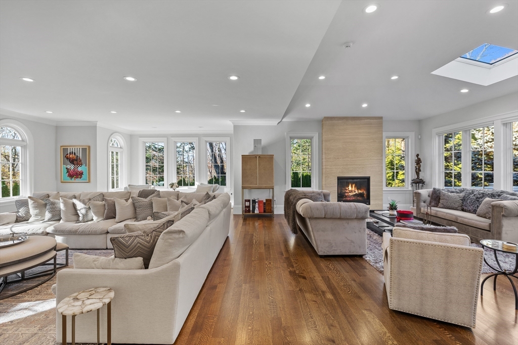 37 Radcliffe Rd