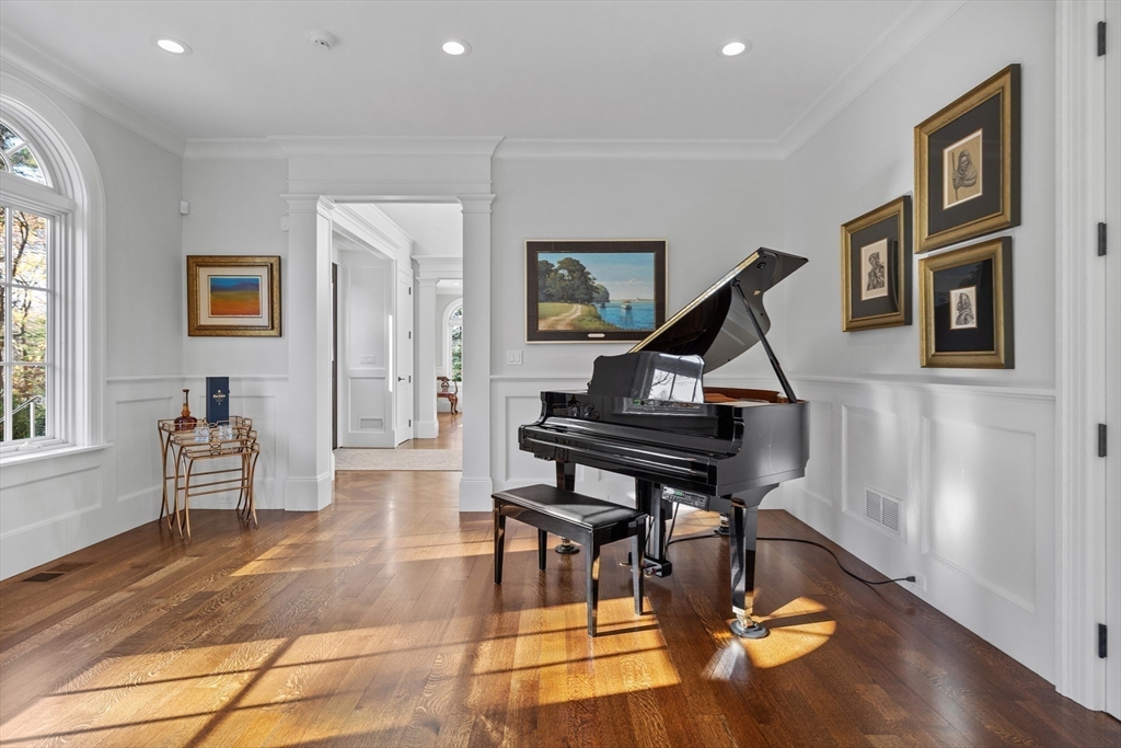 37 Radcliffe Rd