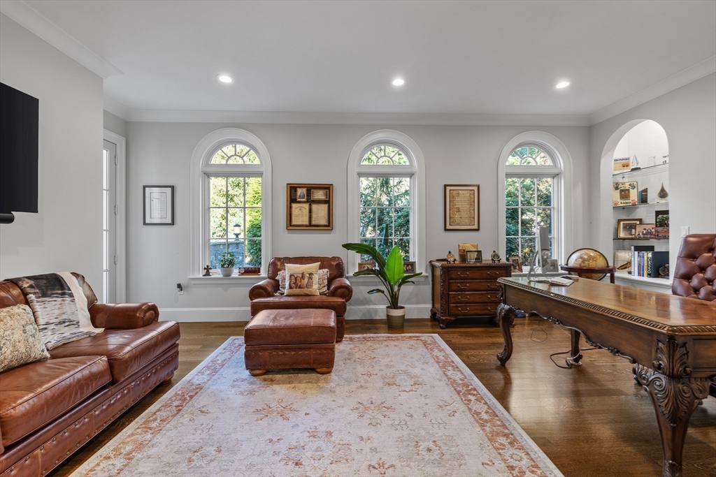 37 Radcliffe Rd