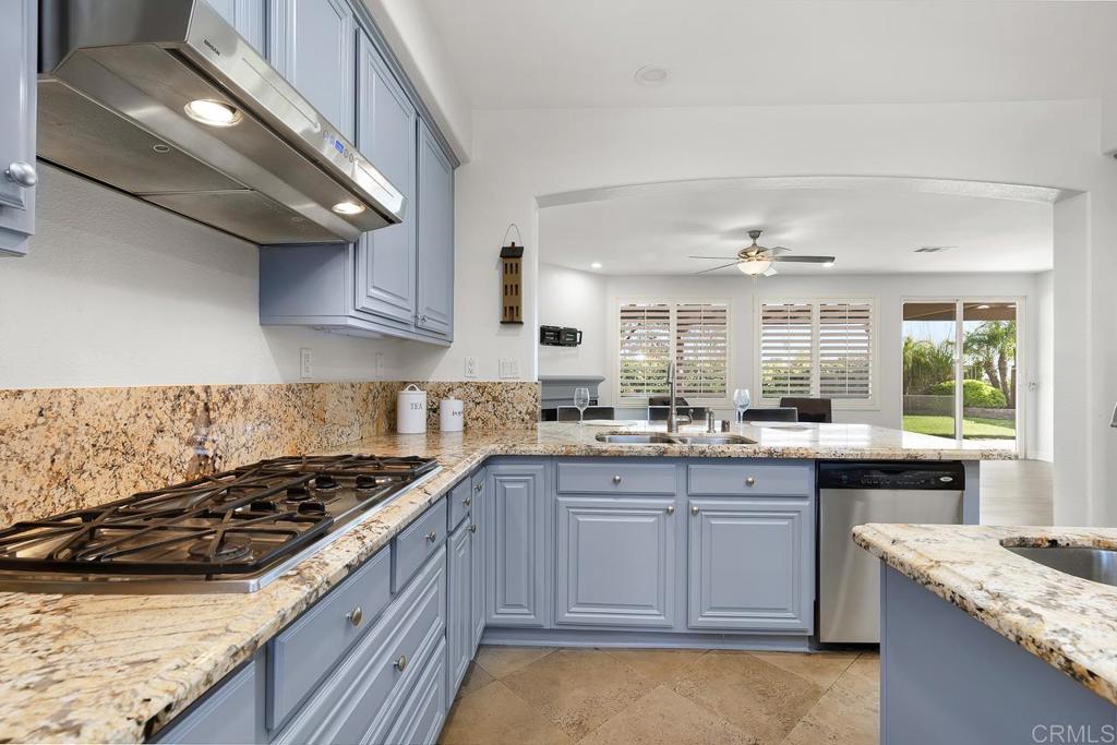 724 Crooked Path Place