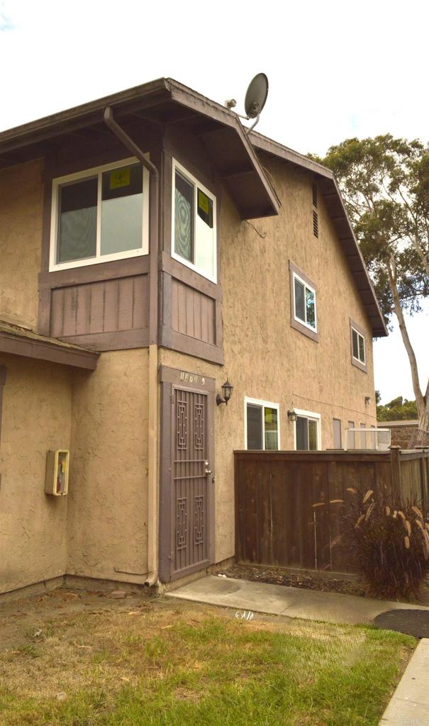 1372 W San Ysidro Boulevard C