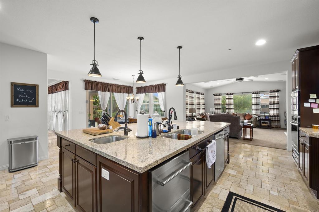 3024 NATUREVIEW Court