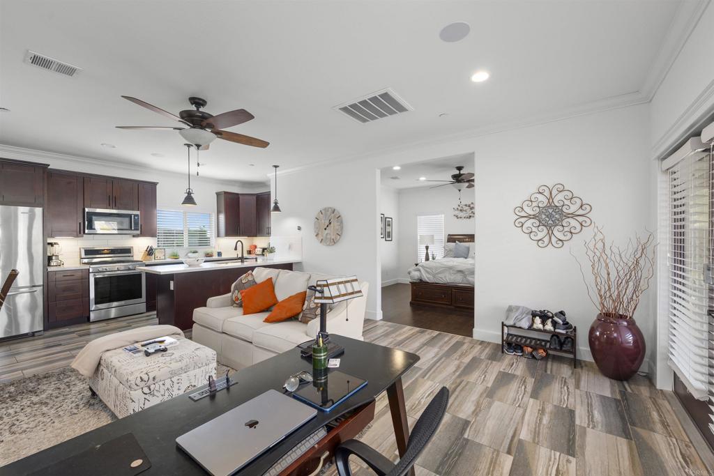 3024 NATUREVIEW Court