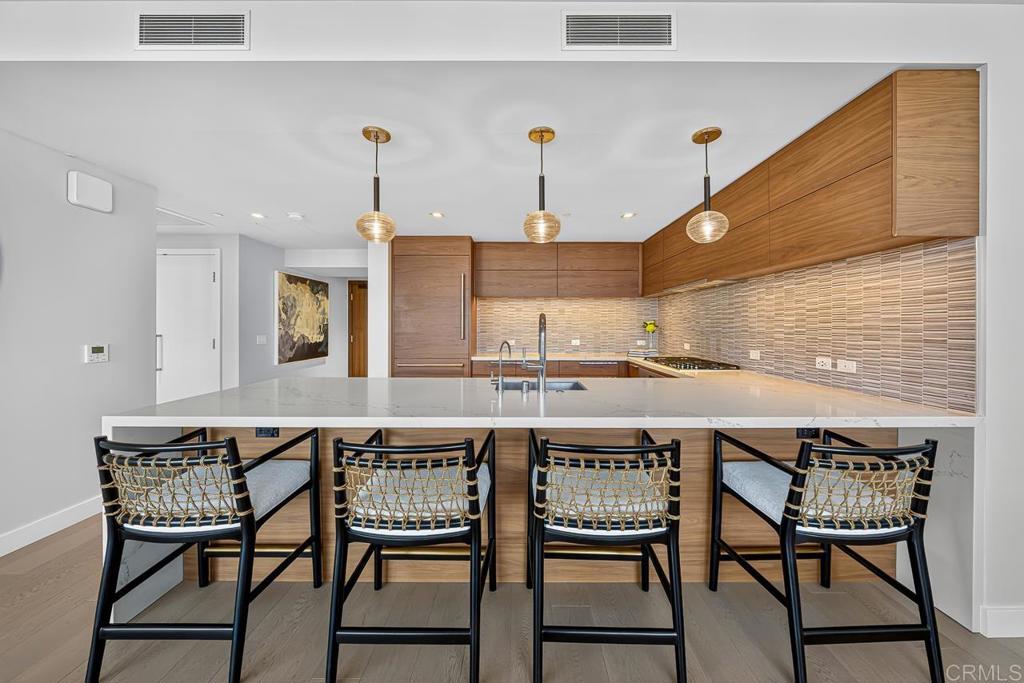 888 W E Street 3006