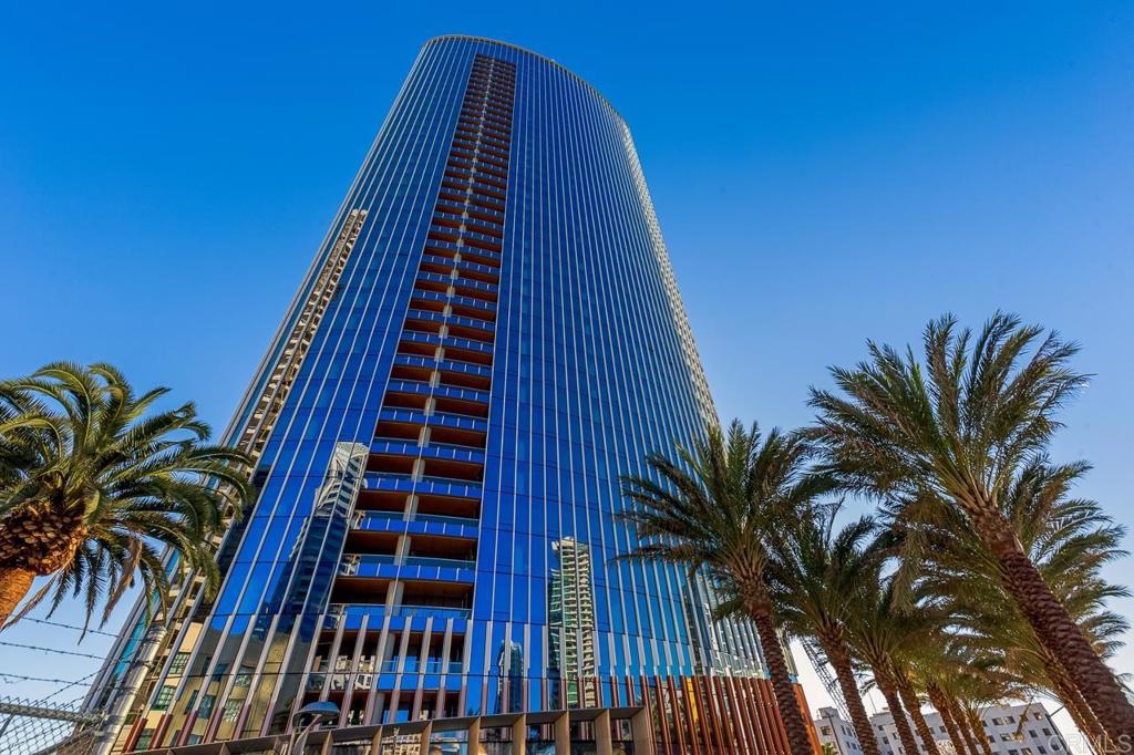 888 W E Street 3006
