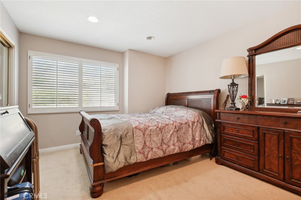 932 S Camerford Lane