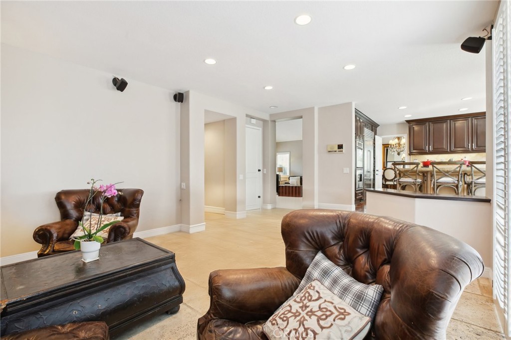 932 S Camerford Lane