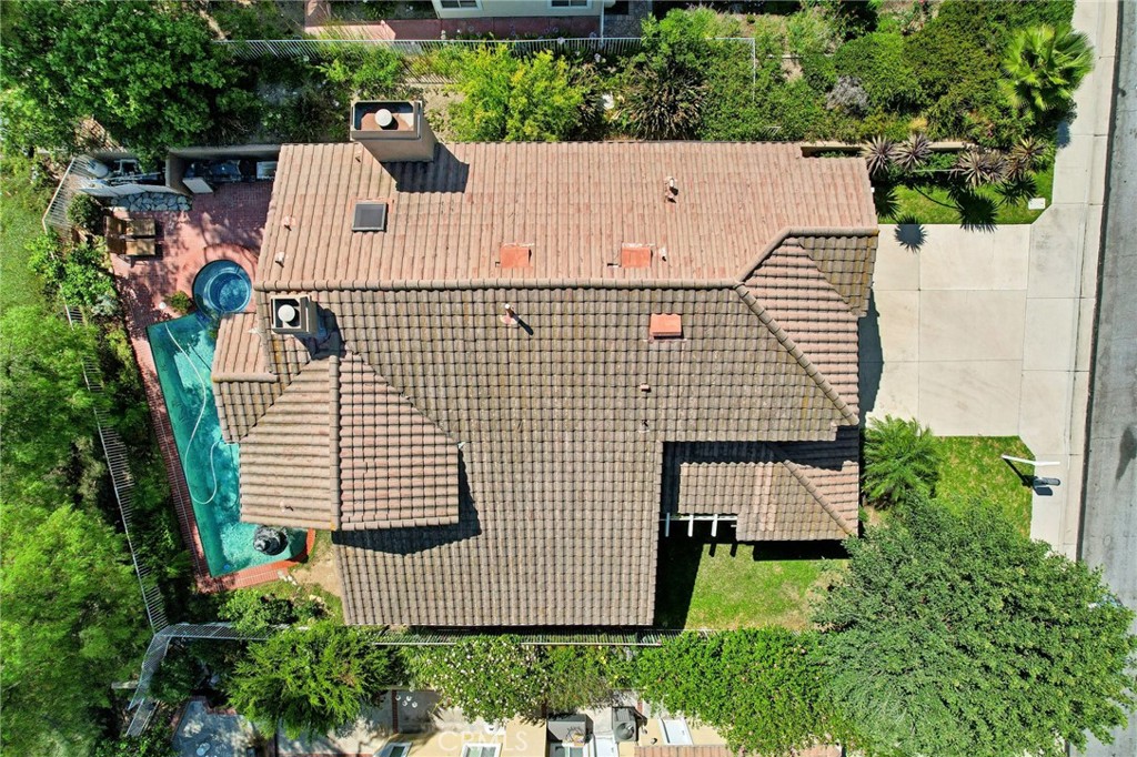 932 S Camerford Lane