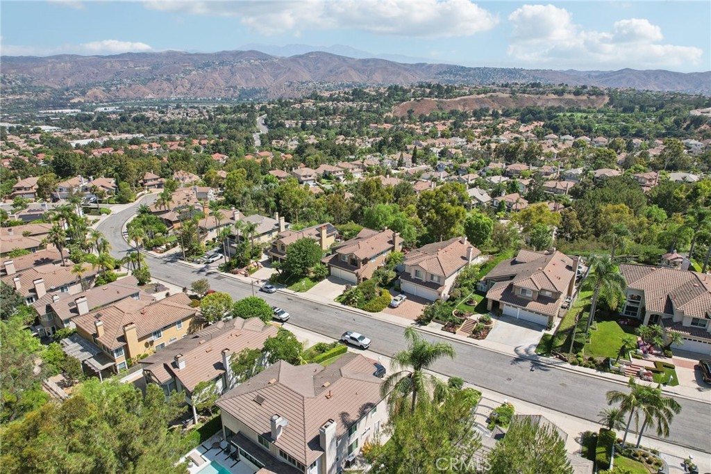 932 S Camerford Lane