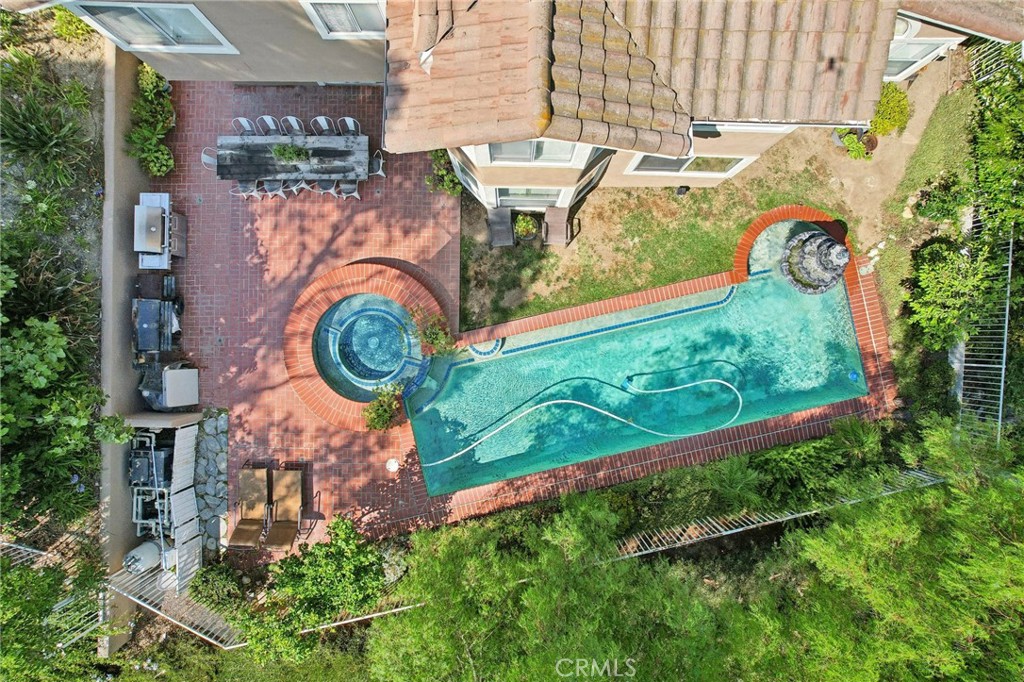 932 S Camerford Lane