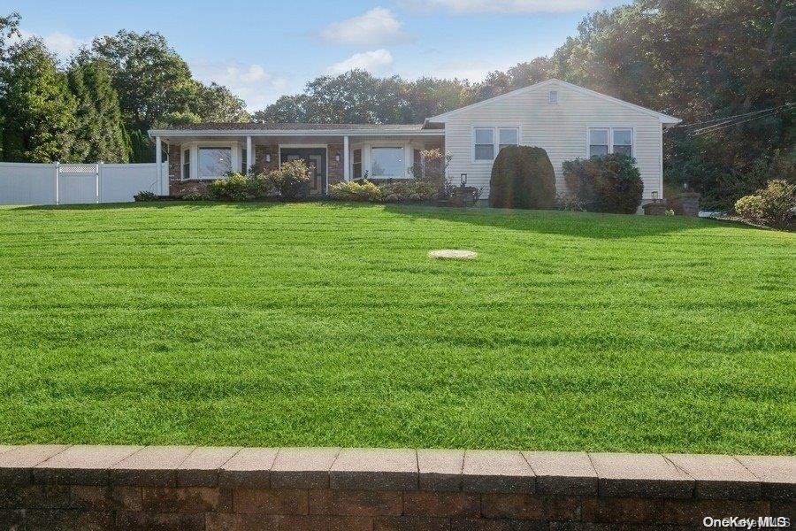 658 Old Country Road