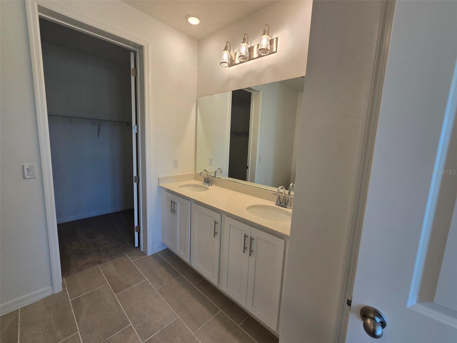 5237 PAINTED BAMBOO ST