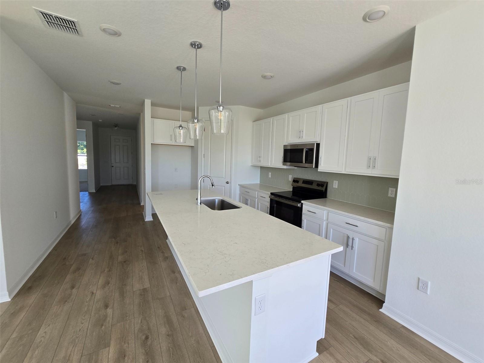 5237 PAINTED BAMBOO ST