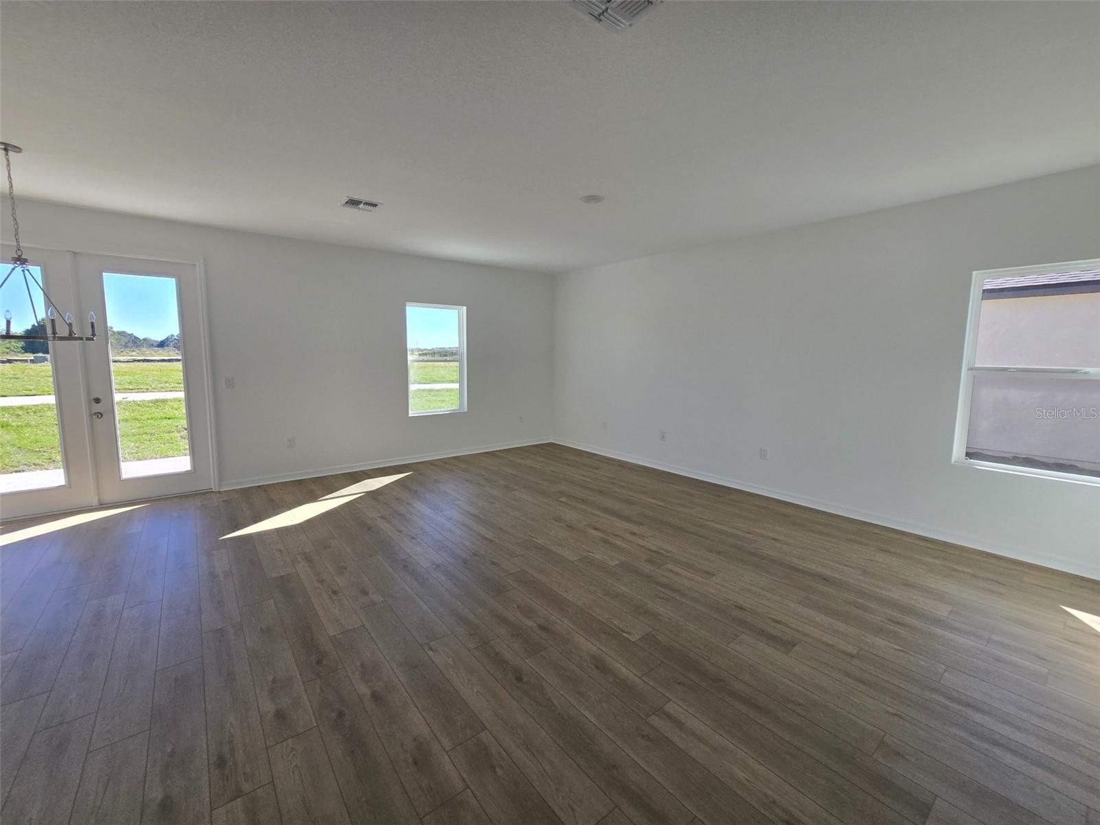 5237 PAINTED BAMBOO ST