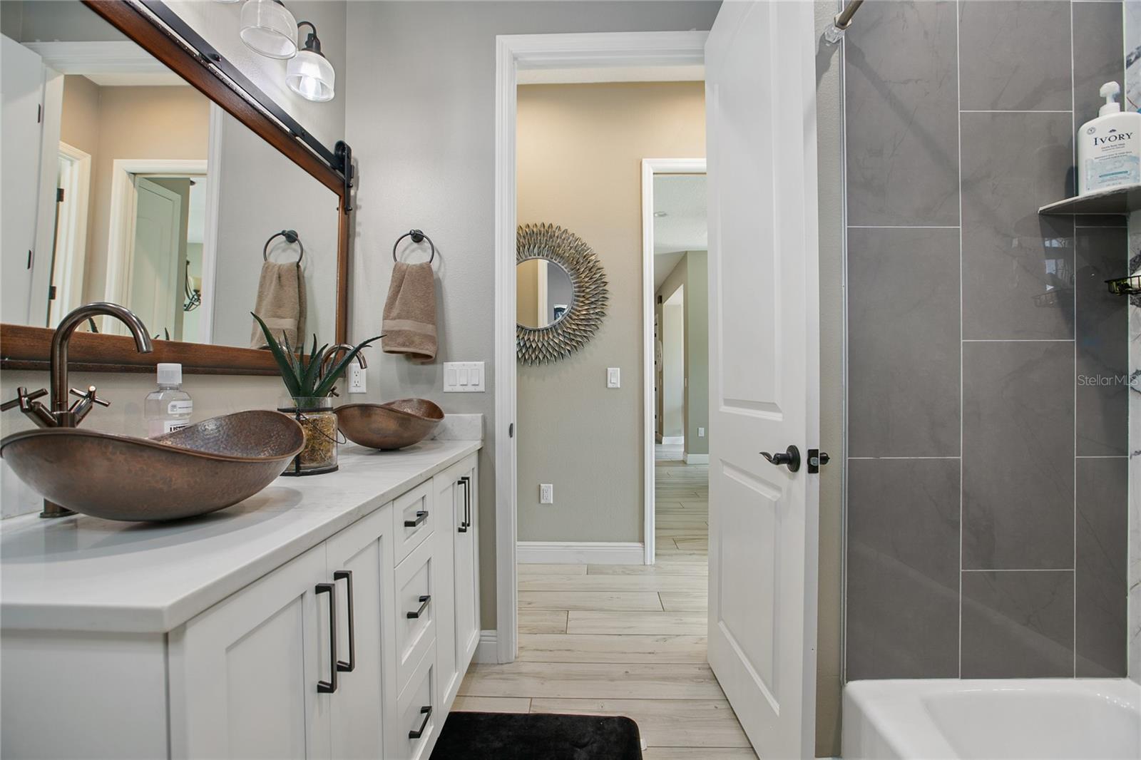 1980 E KICKLIGHTER RD