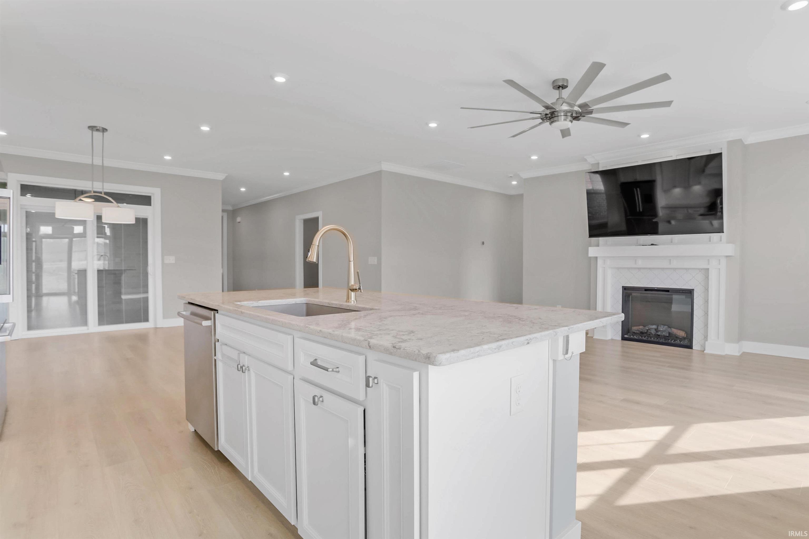 6973 Ironwood Circle