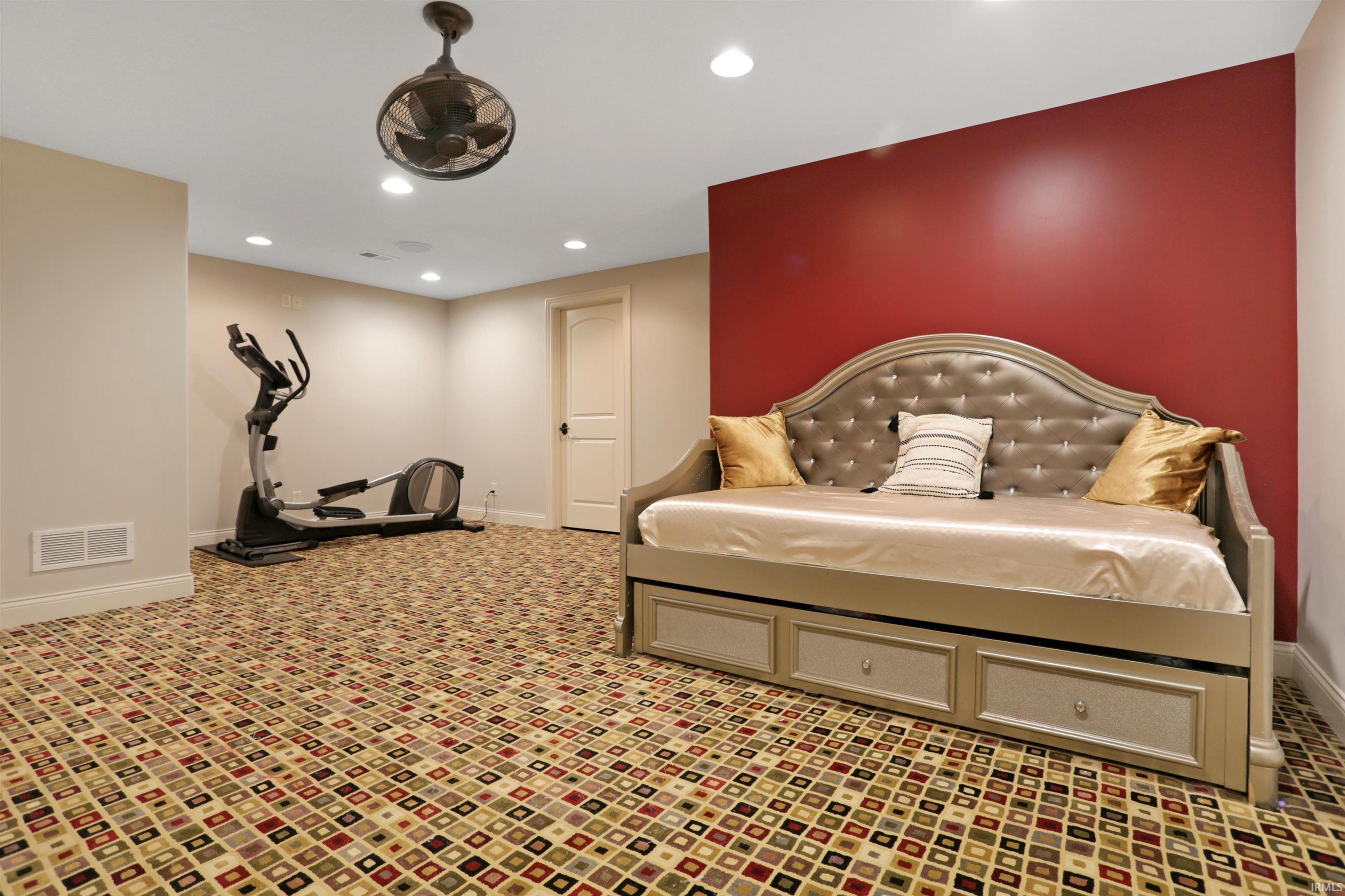5318 Claiborn Court