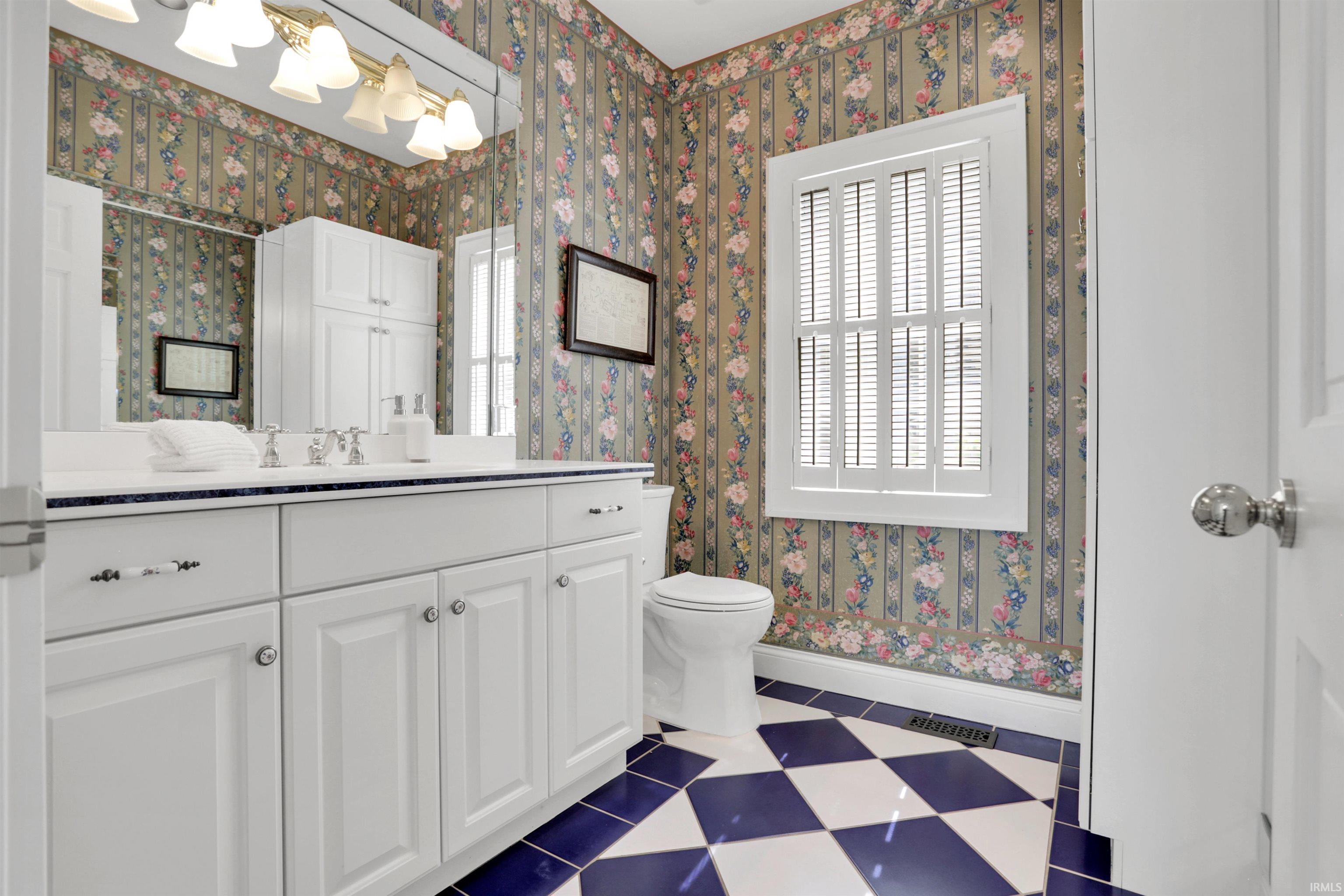 422 W Water Street
