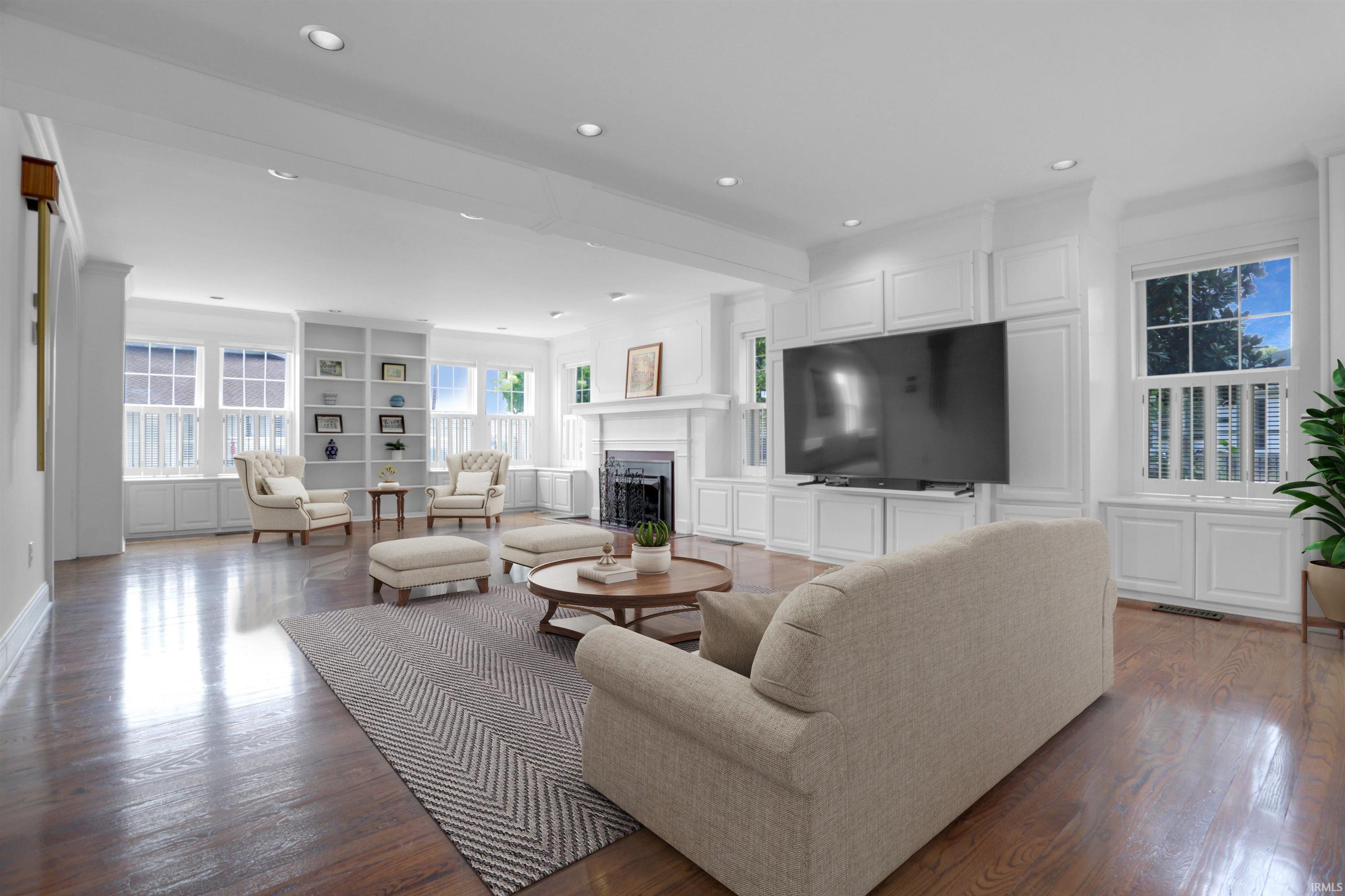 422 W Water Street