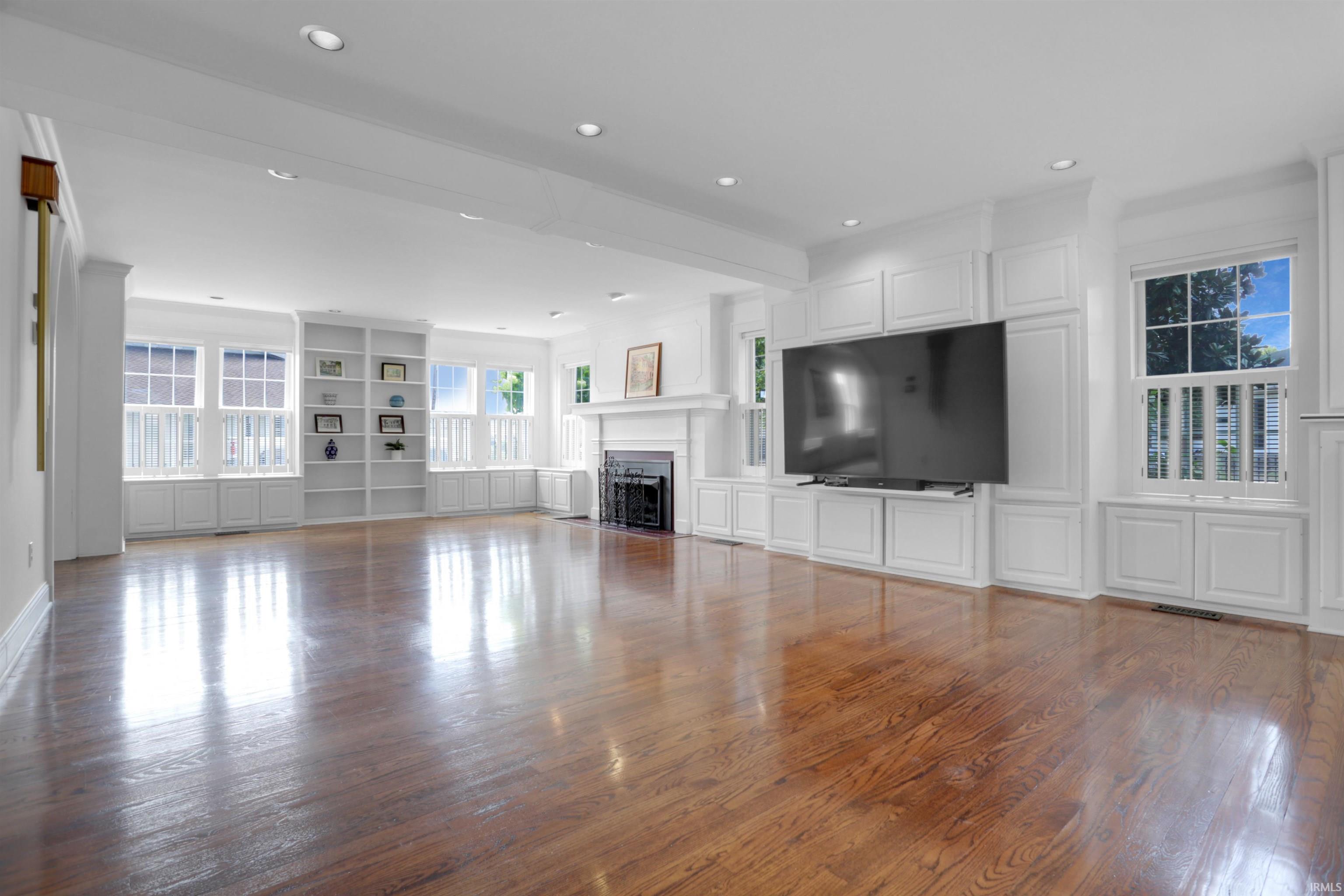 422 W Water Street