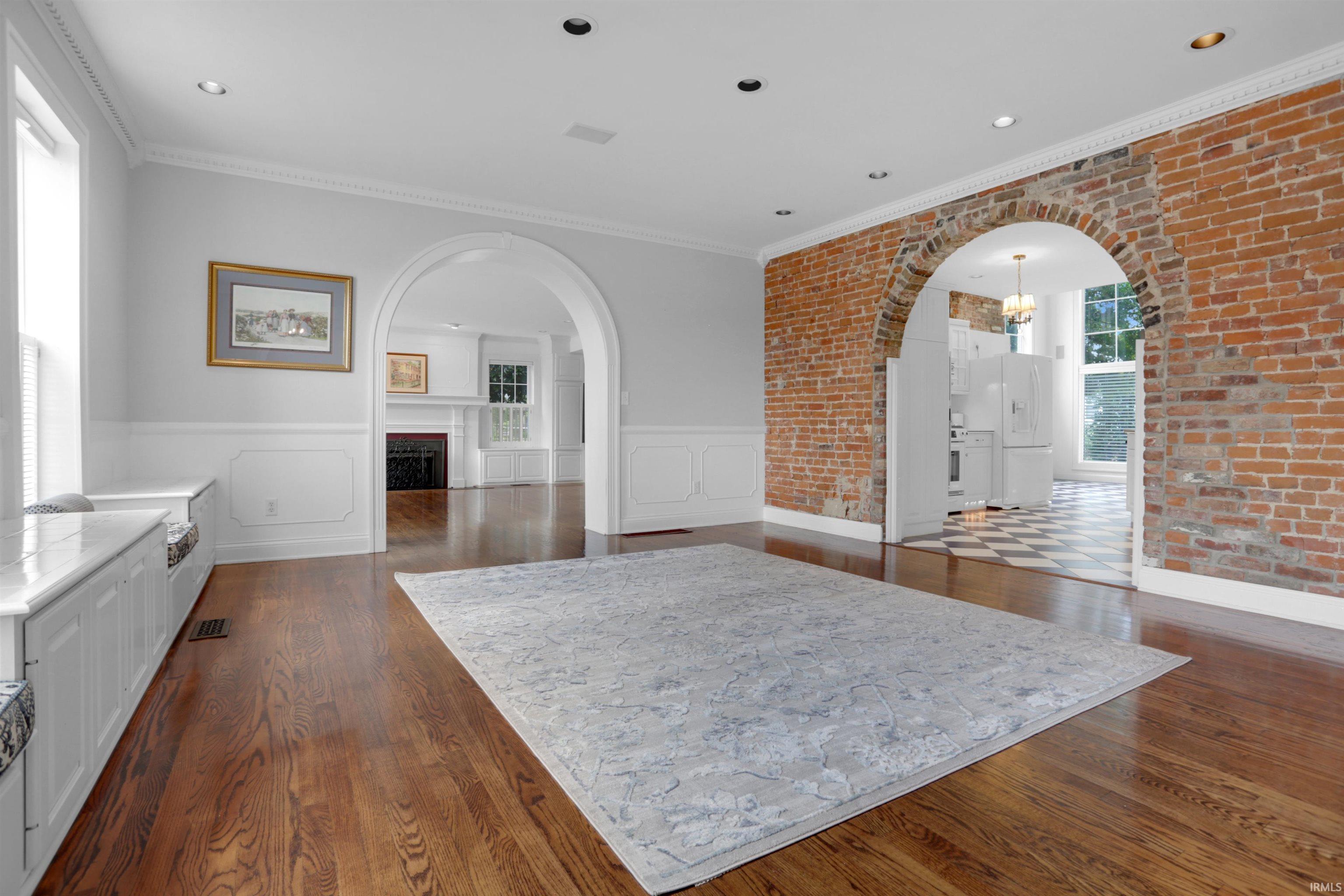 422 W Water Street