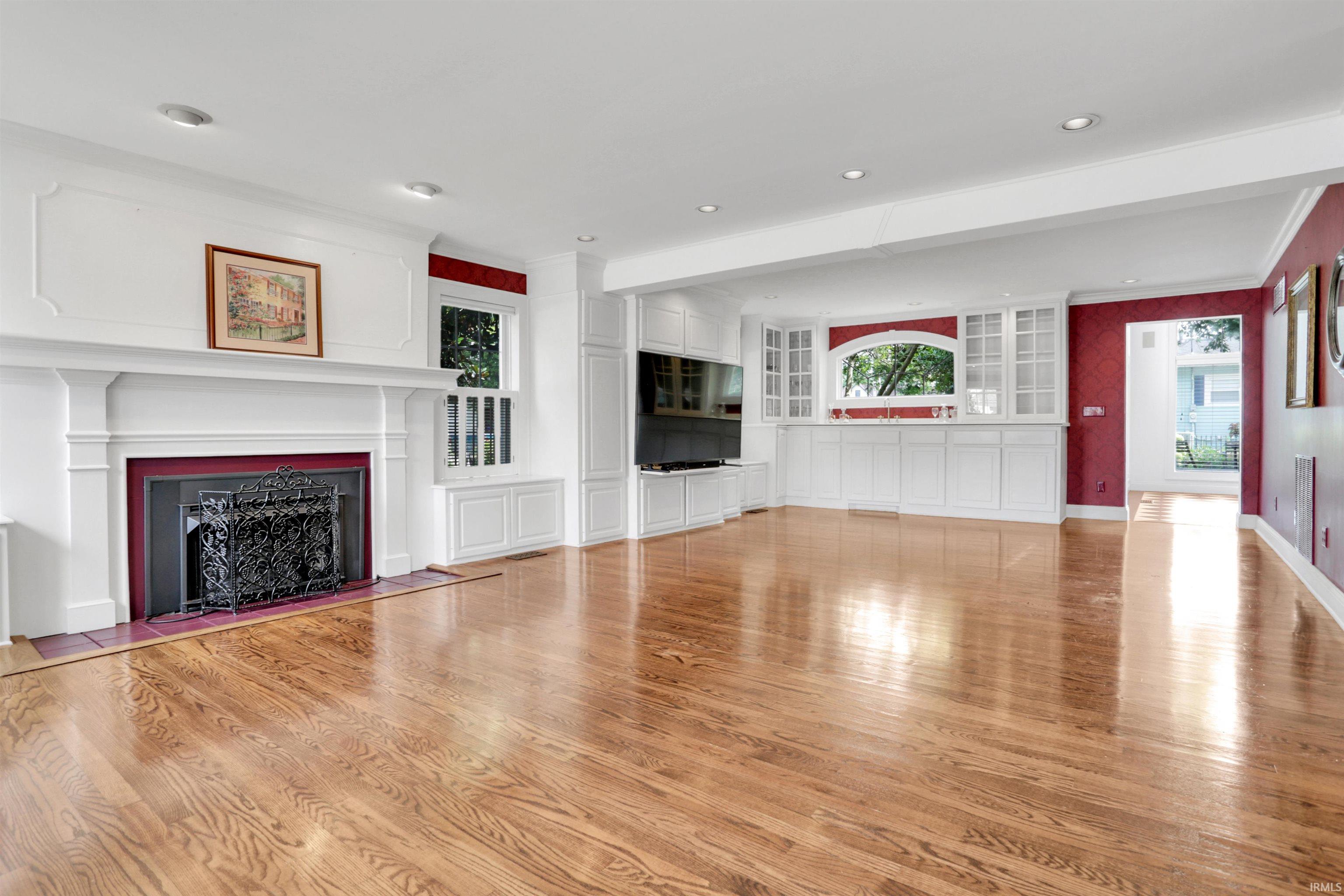 422 W Water Street