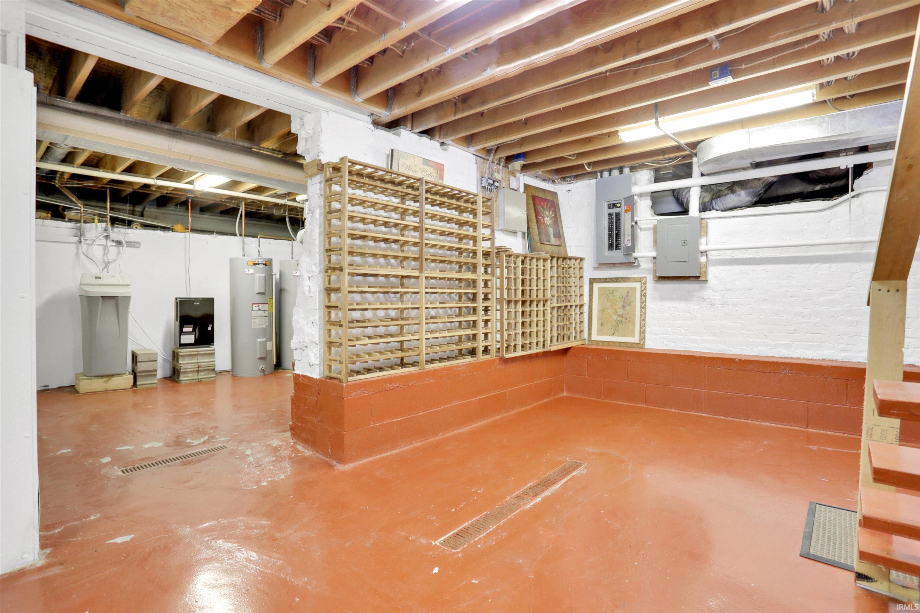 422 W Water Street