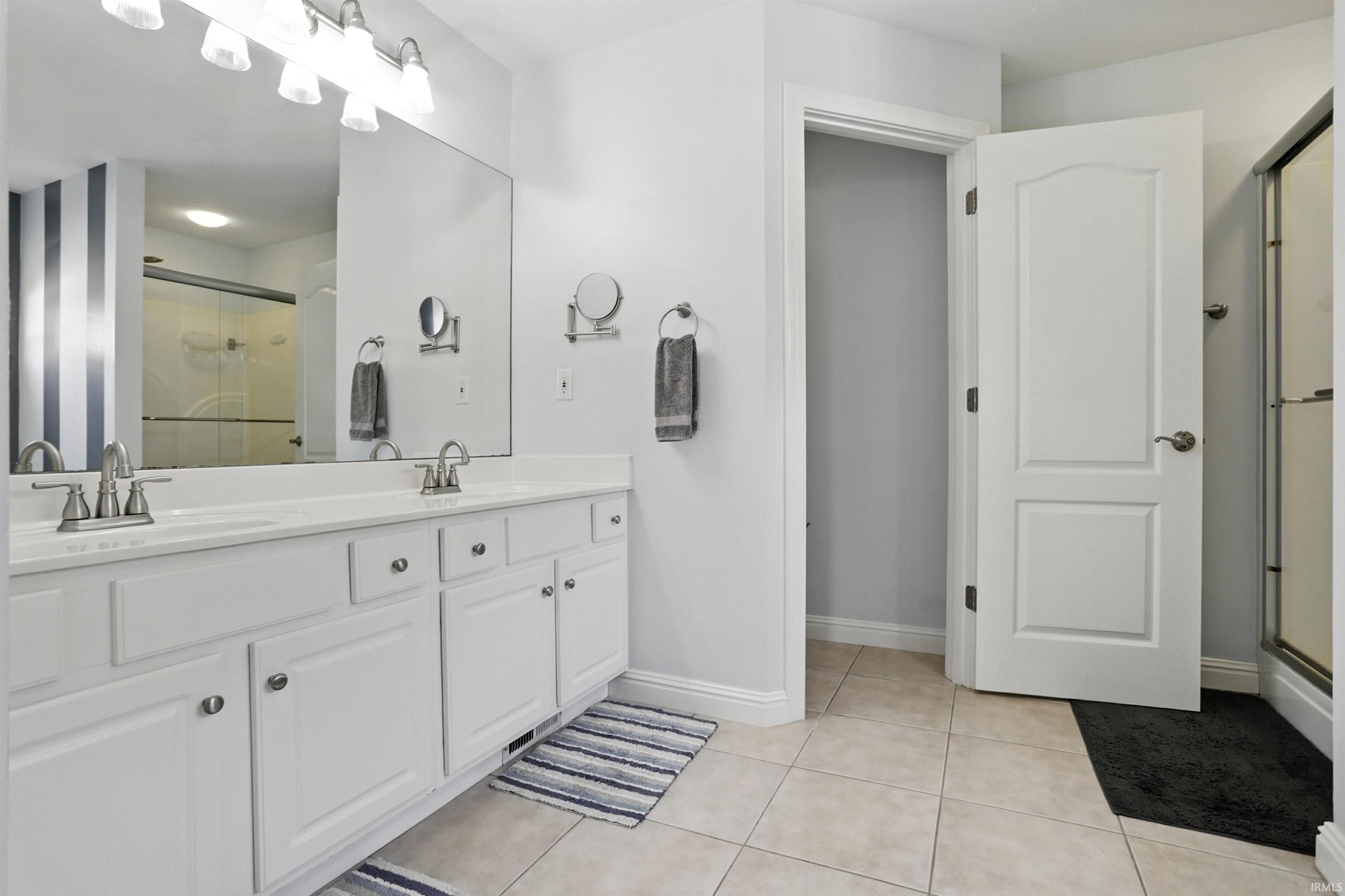 5800 Glen Lake Drive