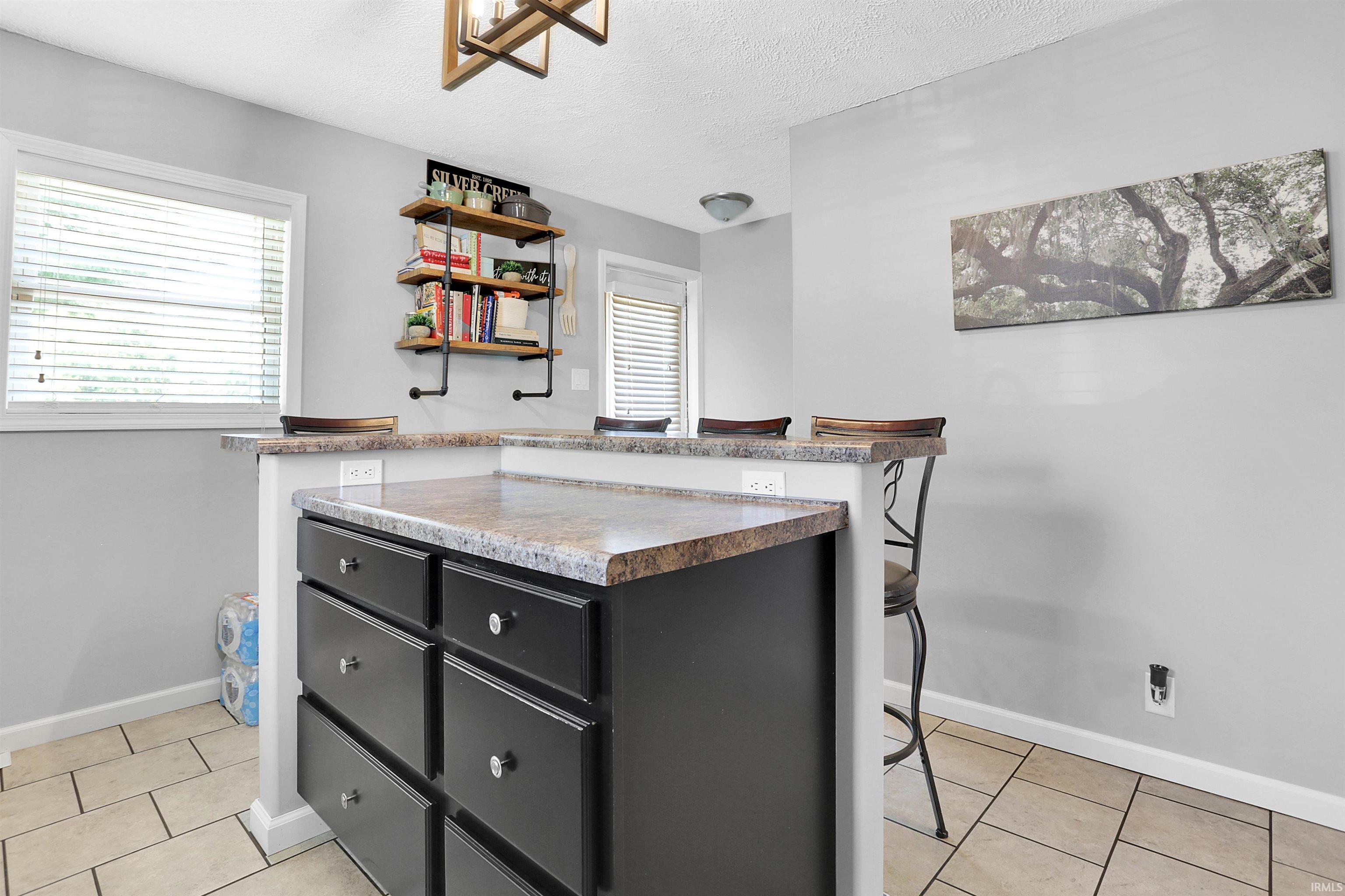 503 S Lakeview Drive