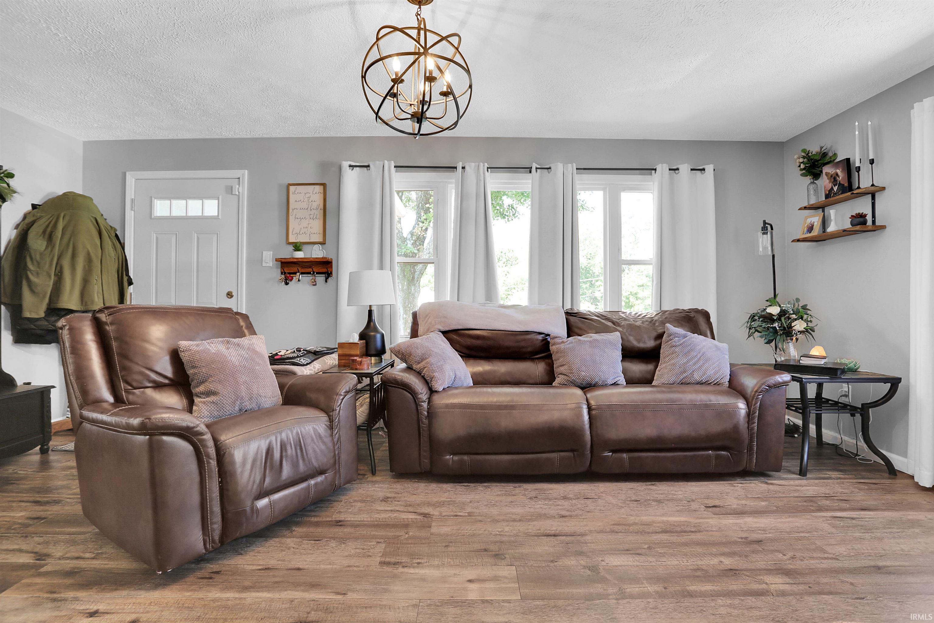 503 S Lakeview Drive