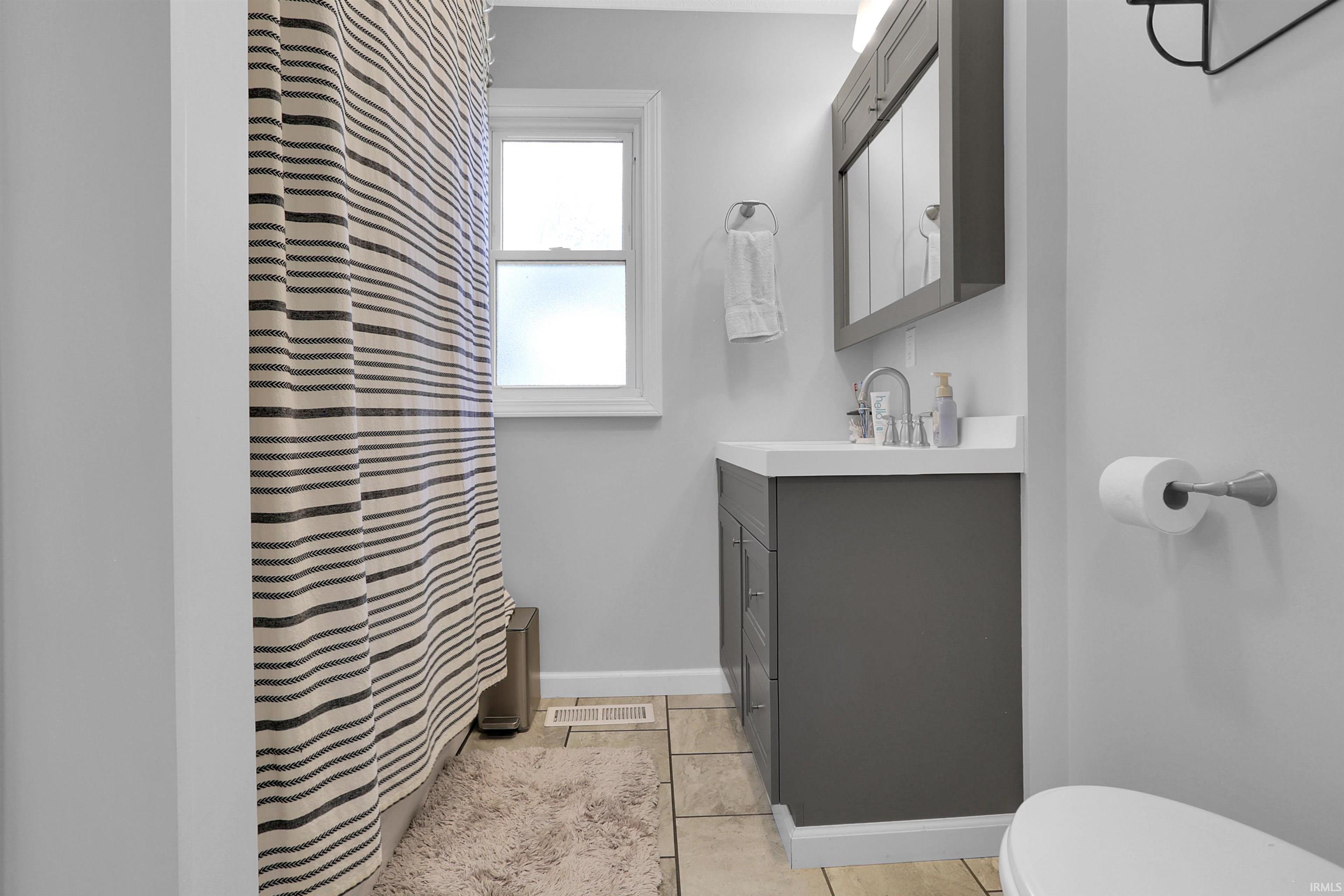 503 S Lakeview Drive