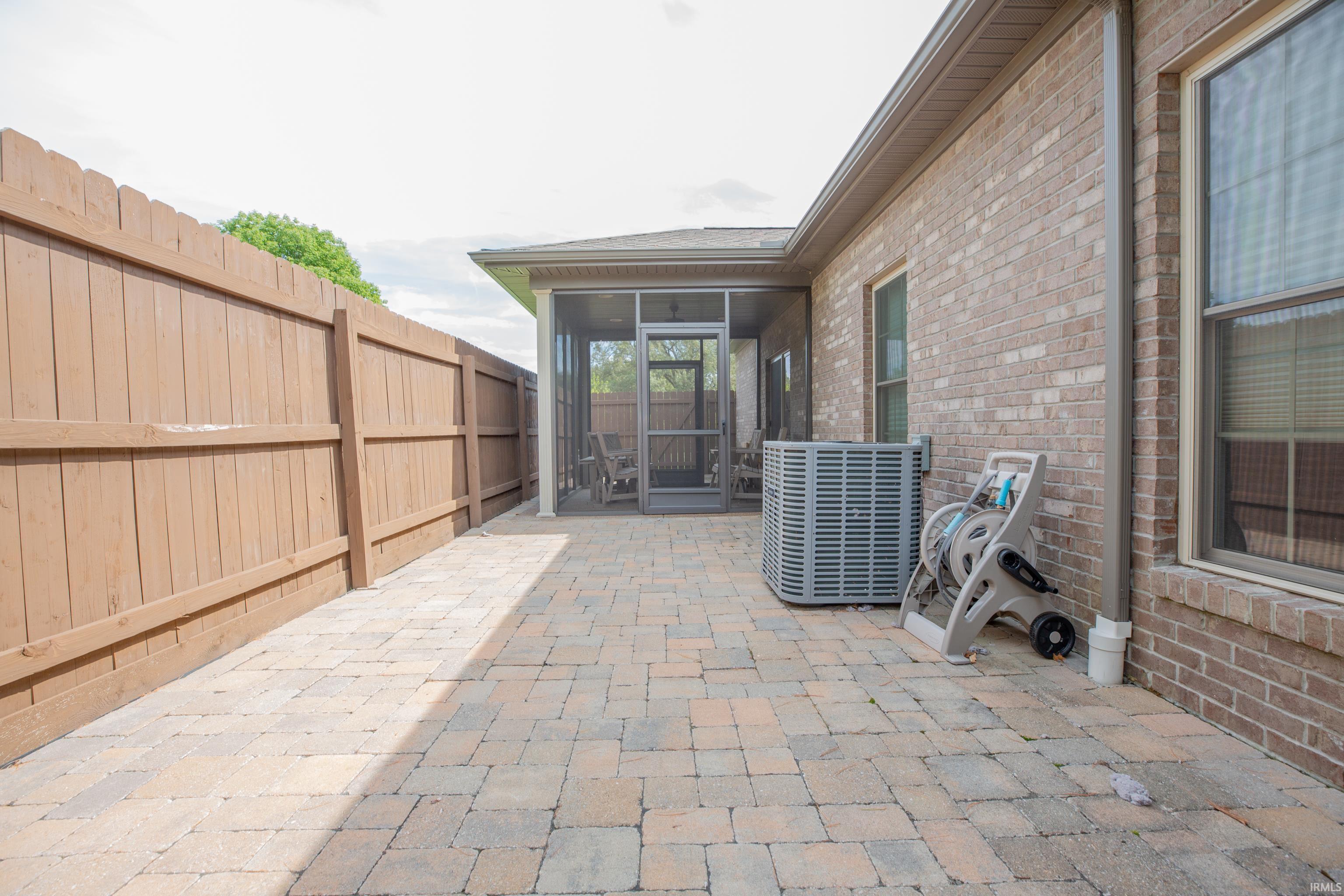 8218 Nolia Lane