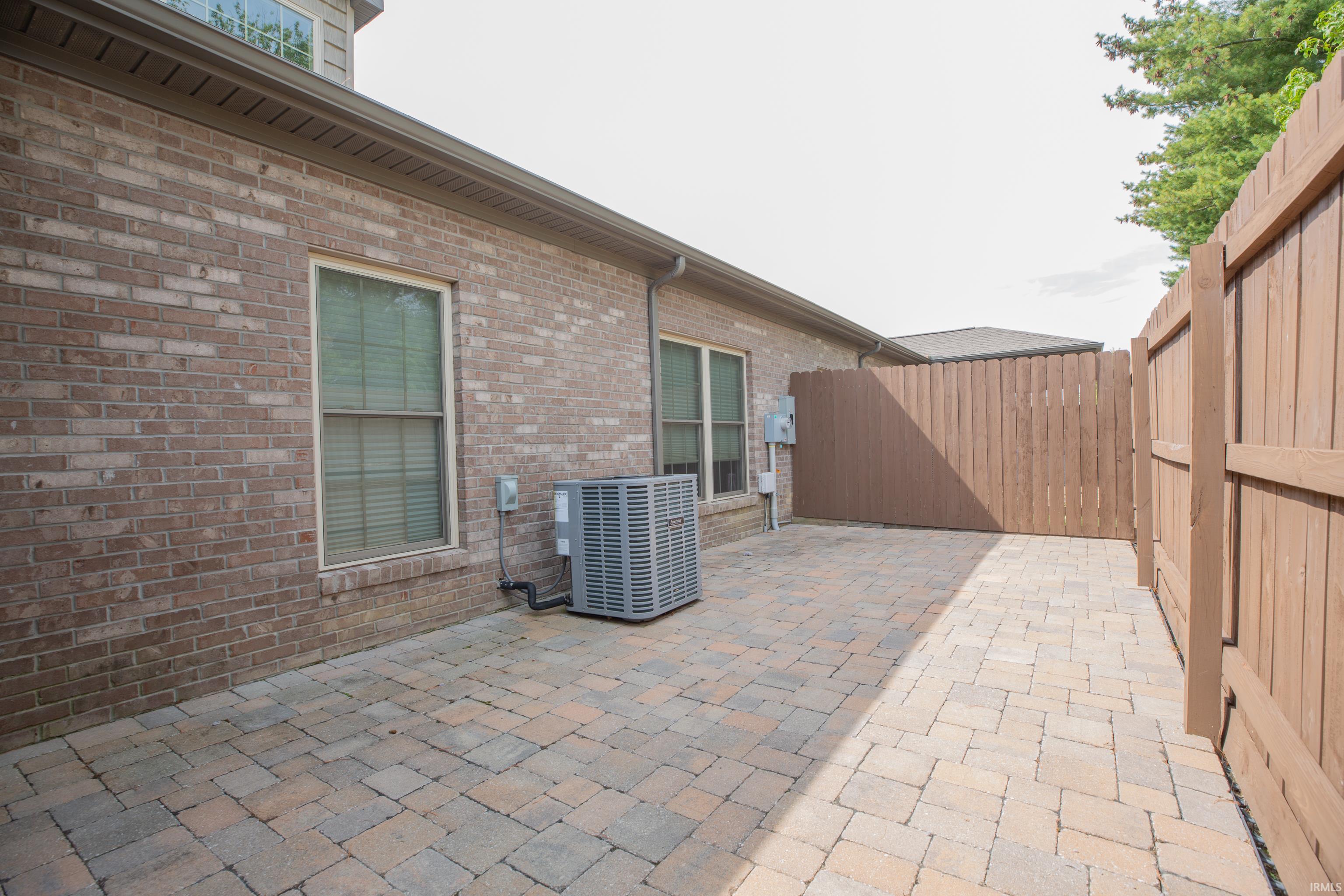 8218 Nolia Lane