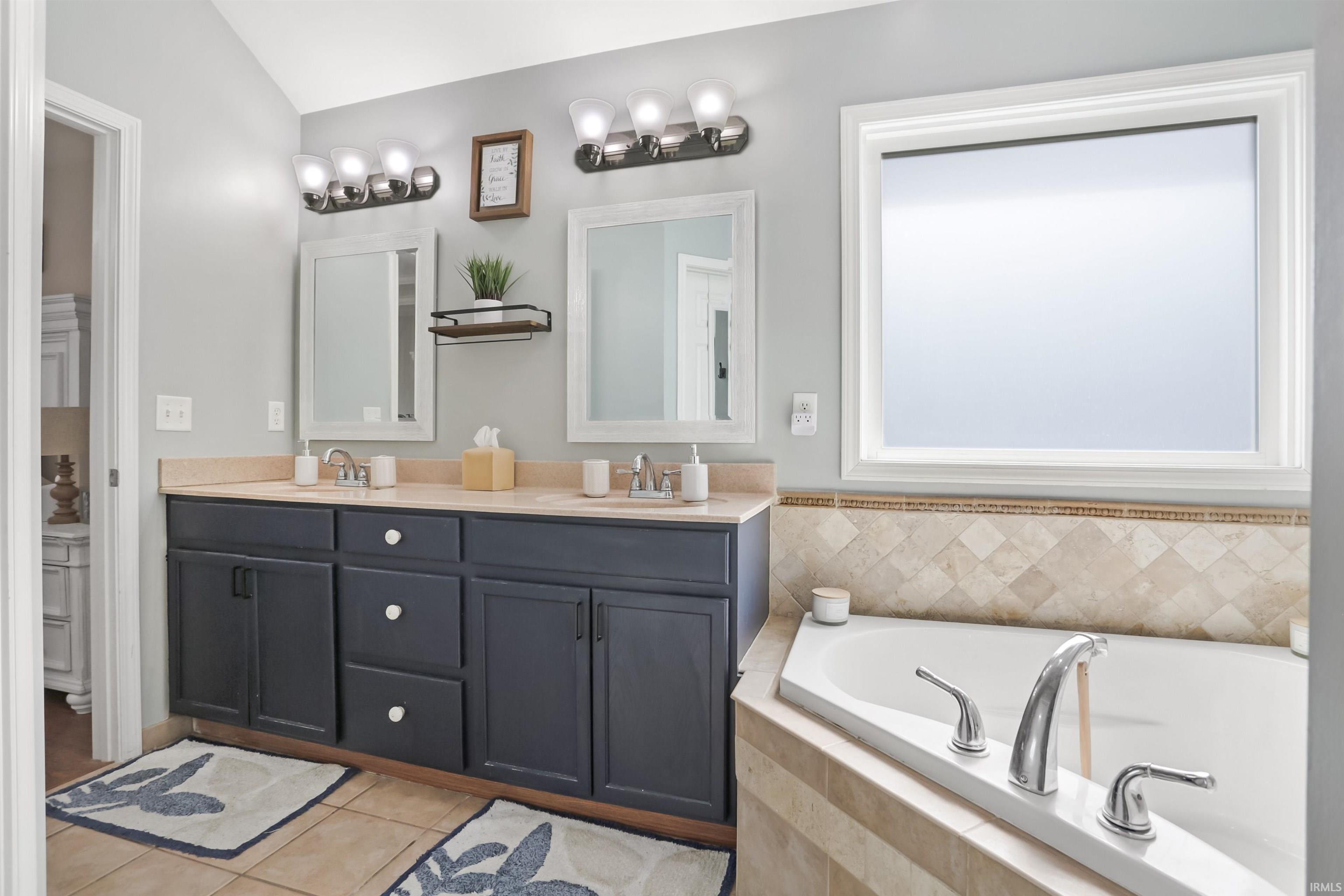 297 Persimmon Circle