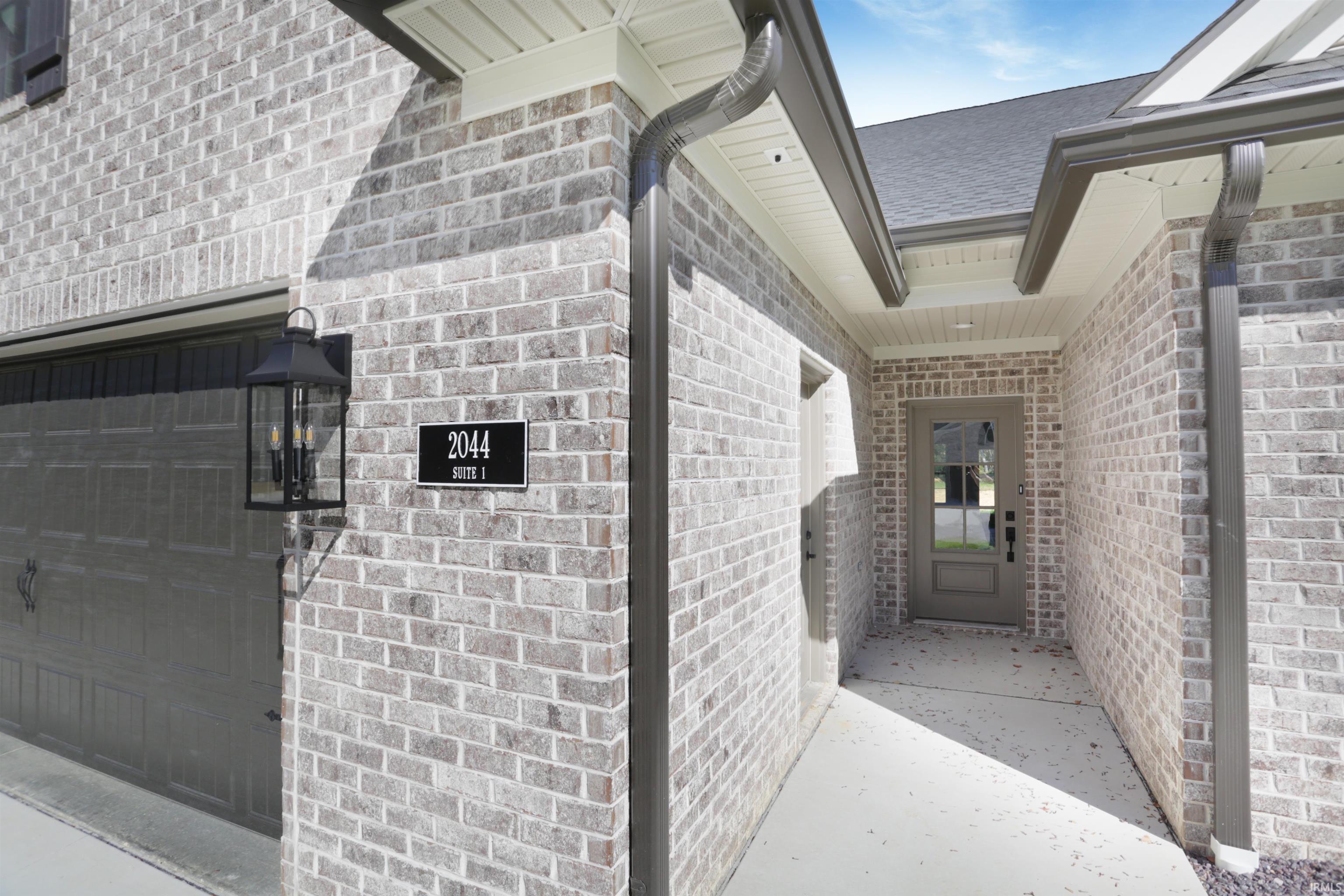 2044 Briar Meadows Drive Unit: 1