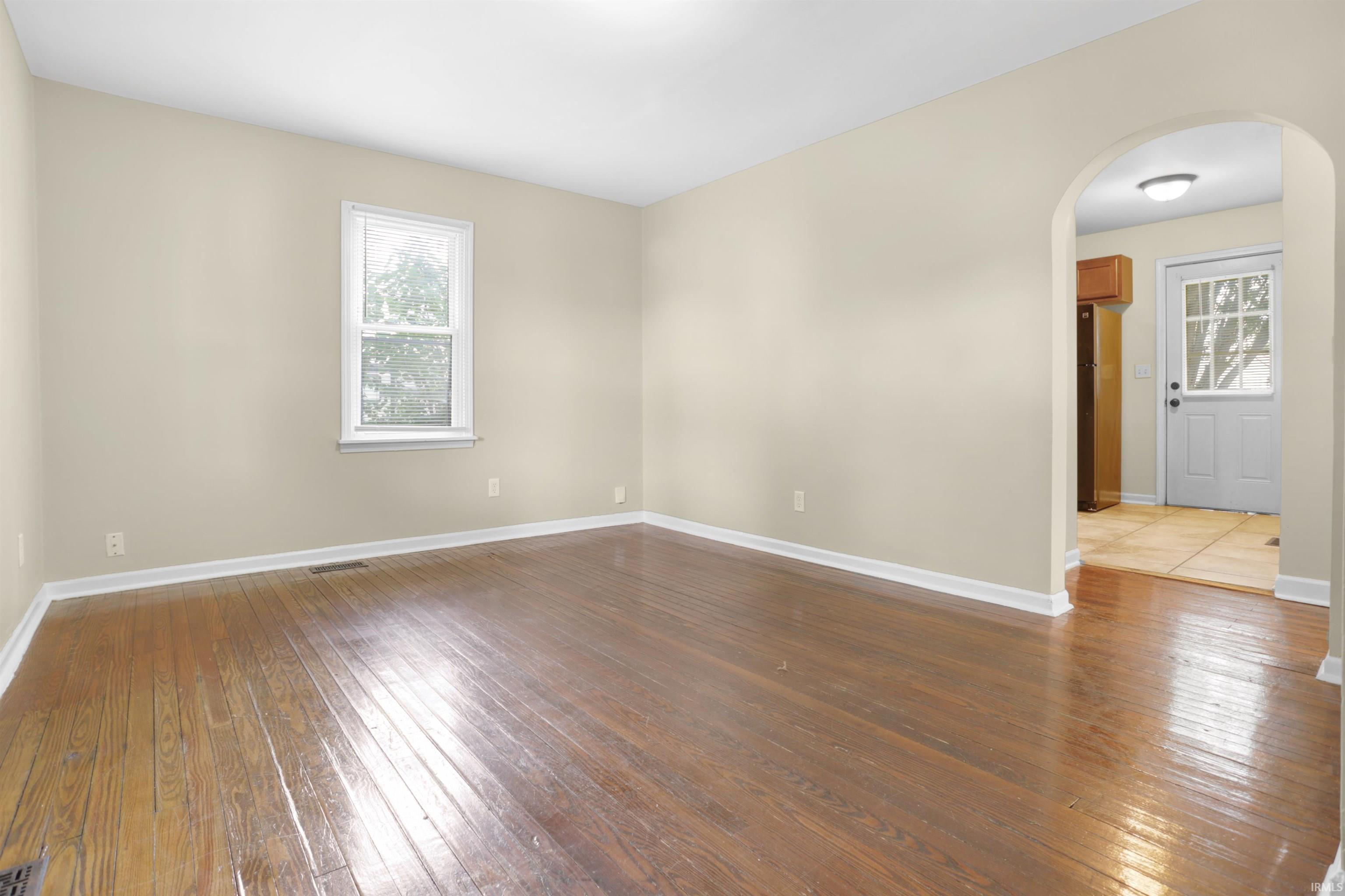 115 N Woods Avenue