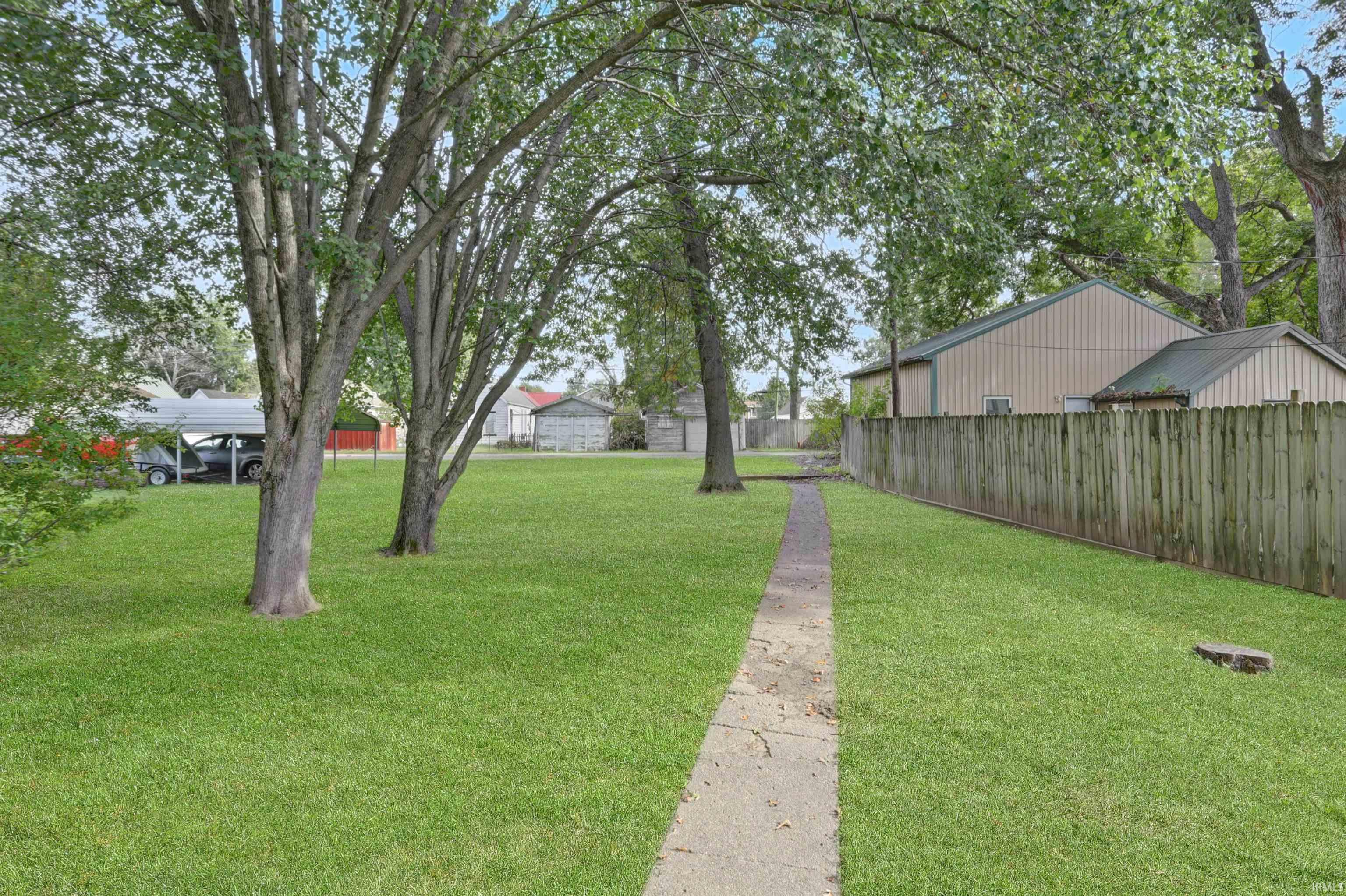 115 N Woods Avenue