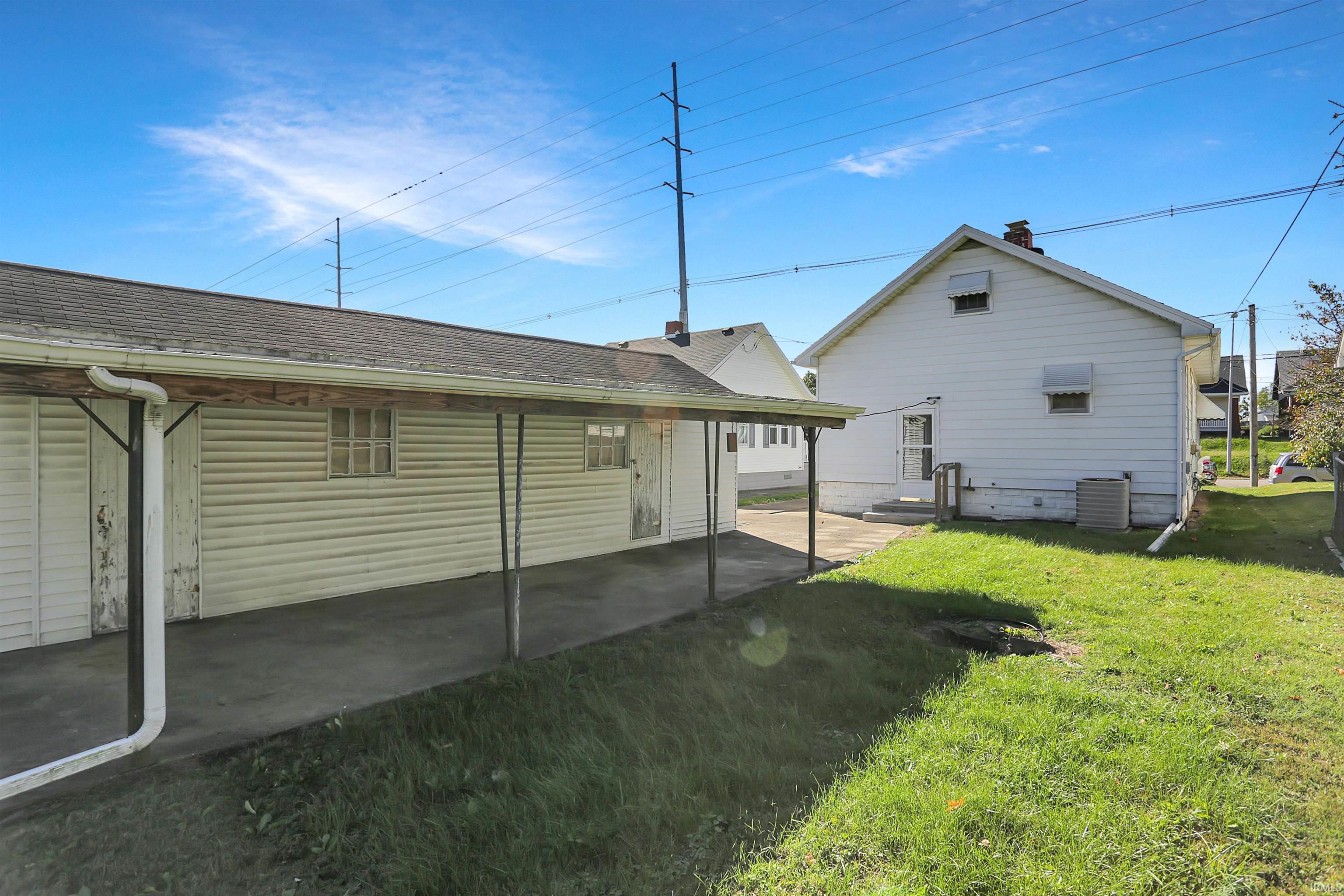 2519 N Heidelbach Avenue