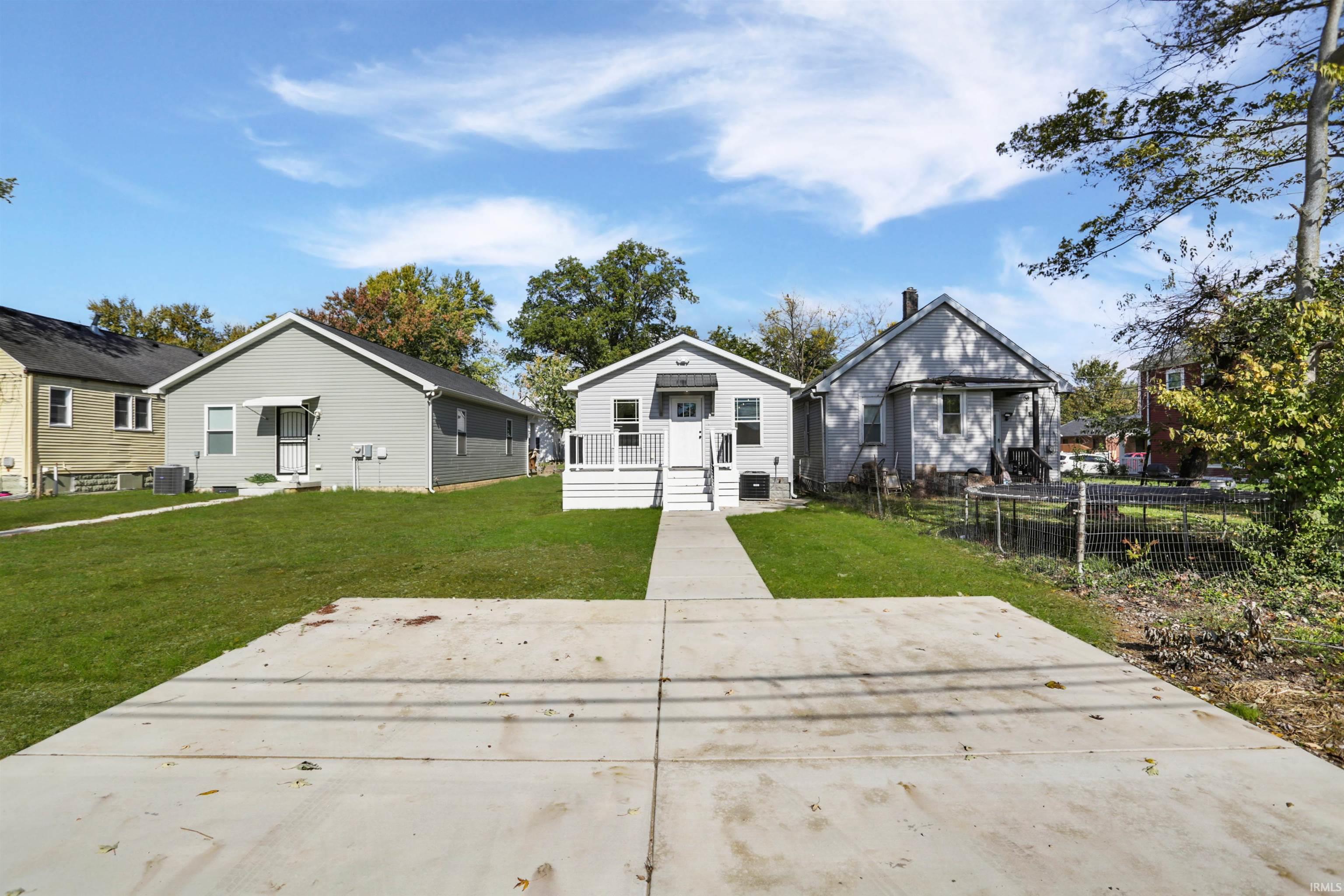 637 Jackson Avenue