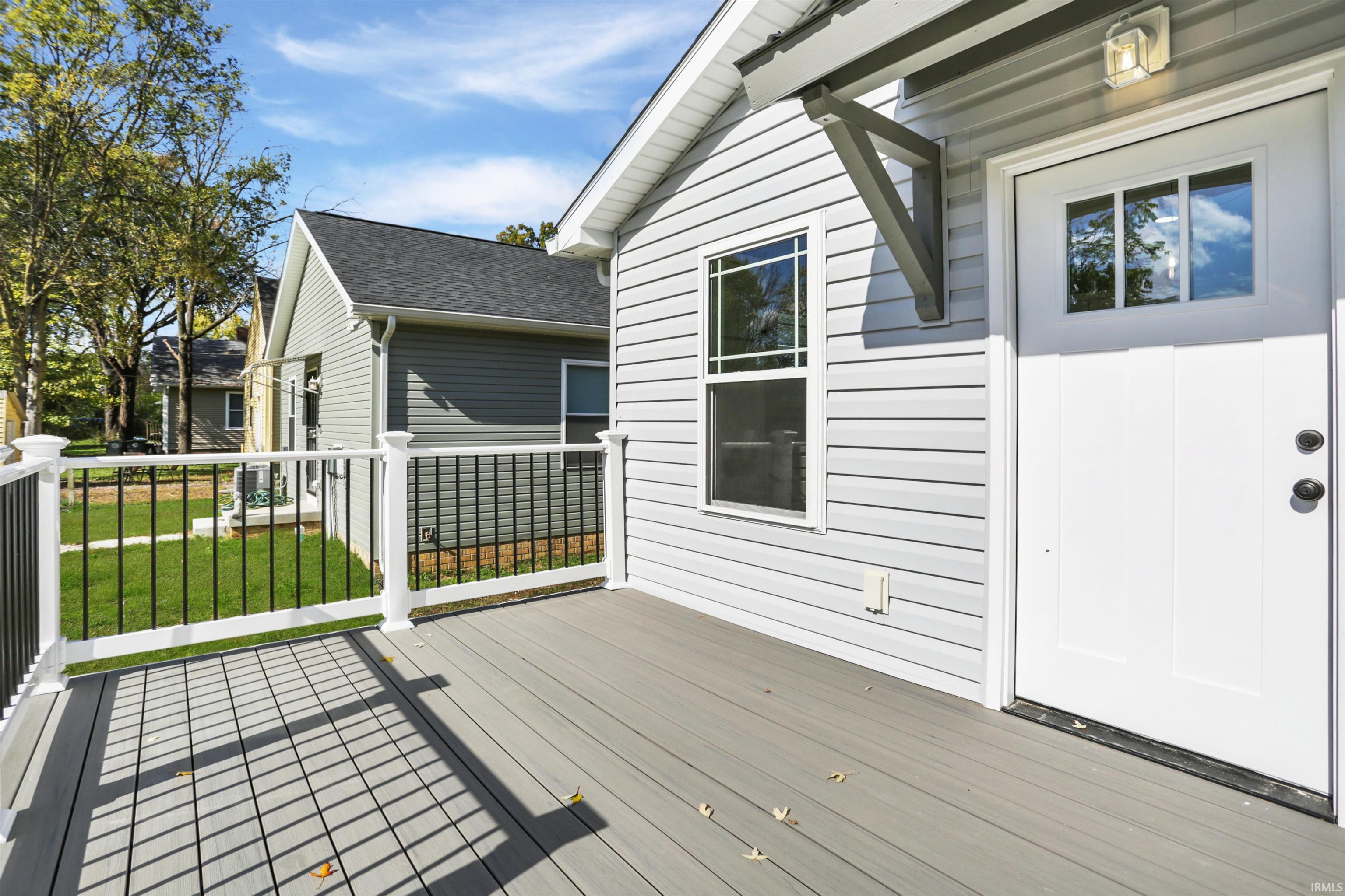 637 Jackson Avenue