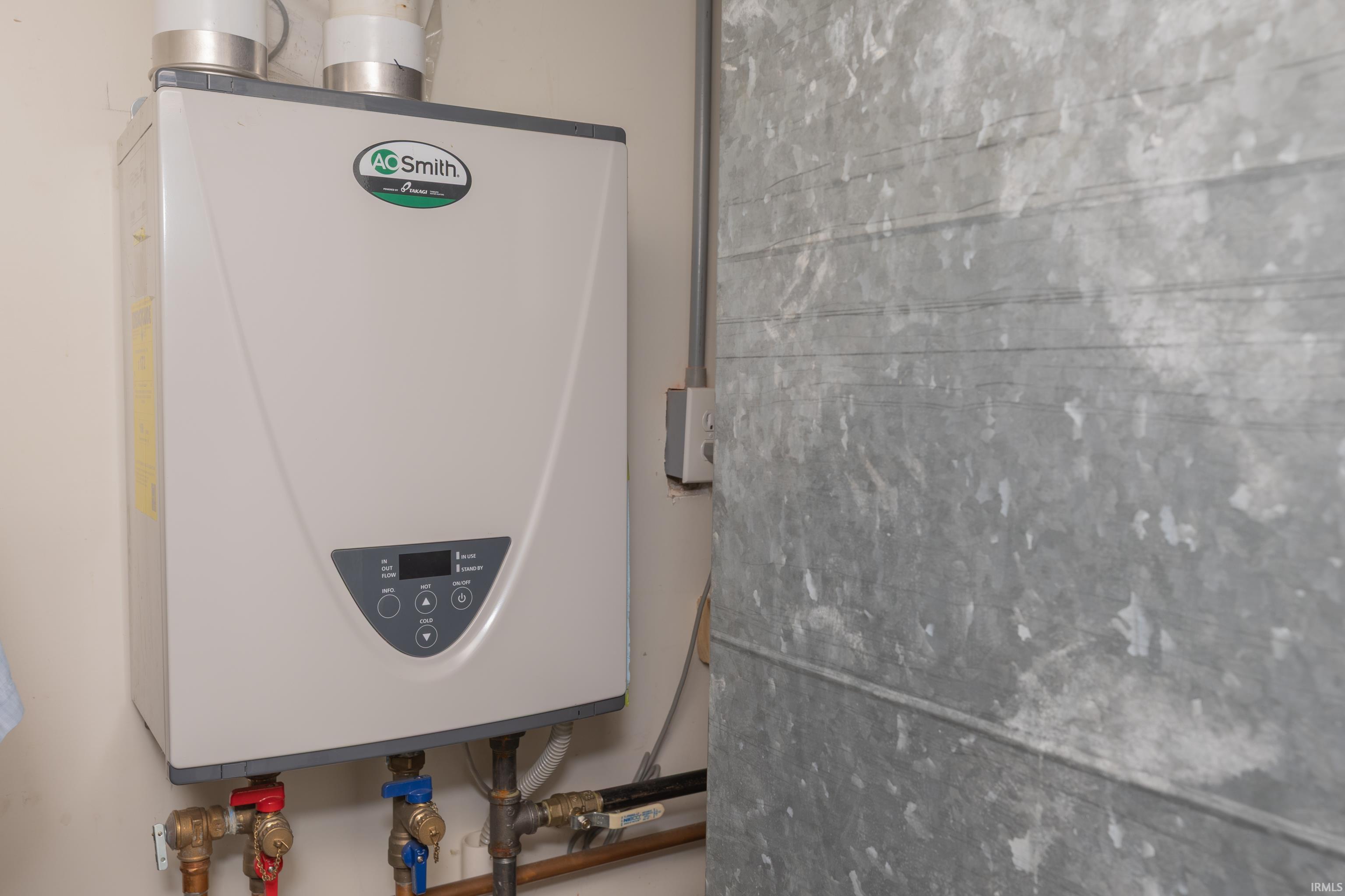 2913 E Mulberry Street