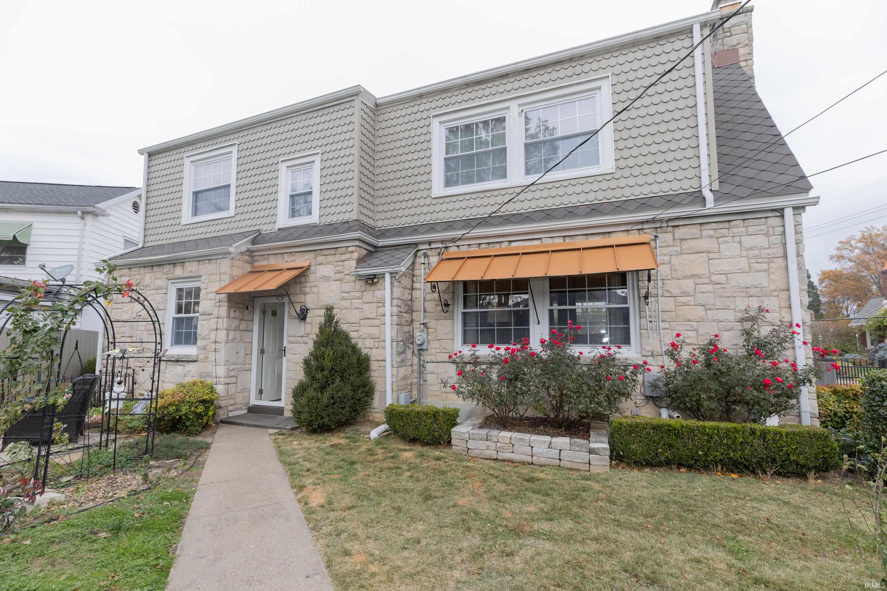 2913 E Mulberry Street