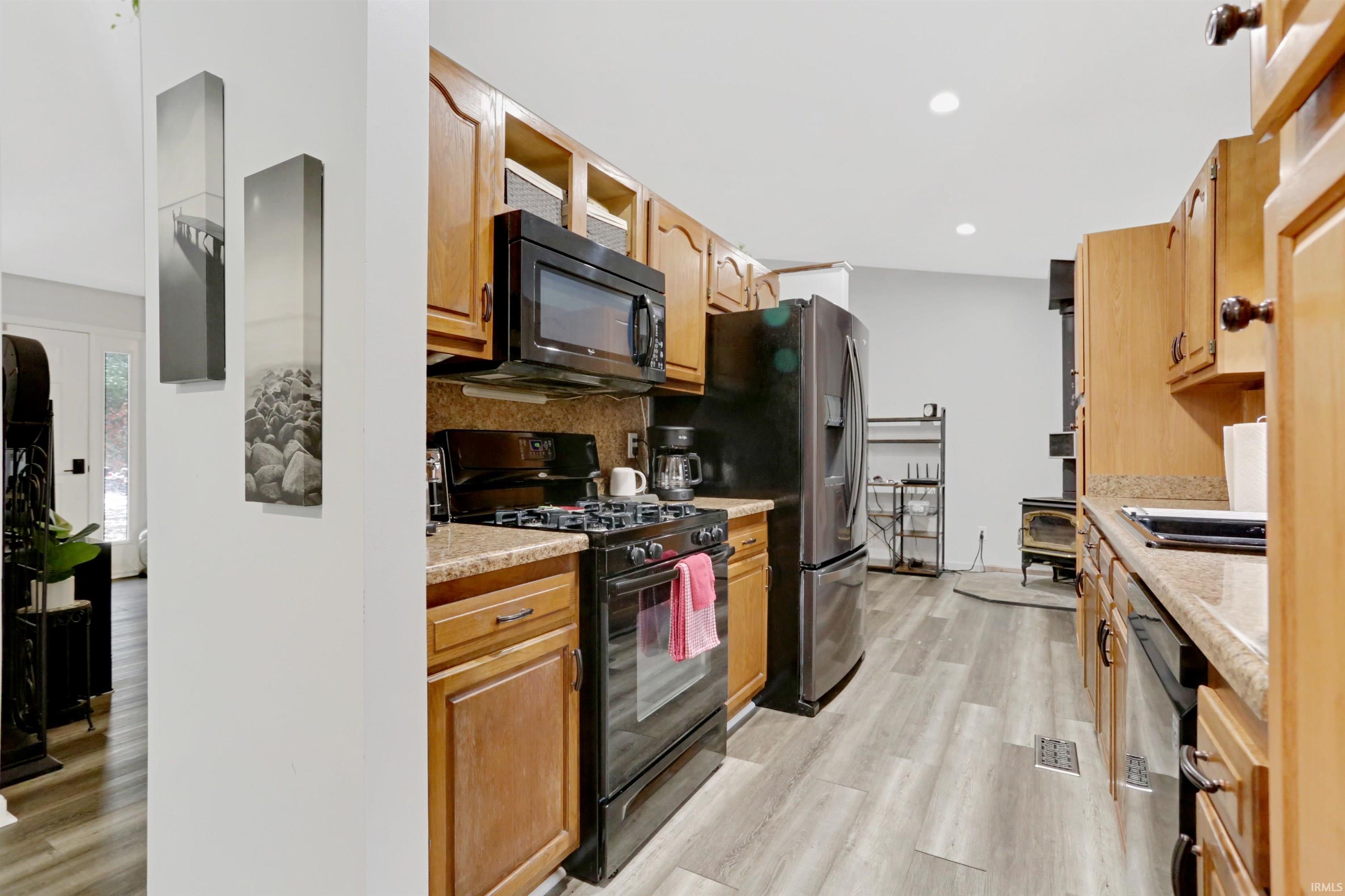 10100 Hillview Drive