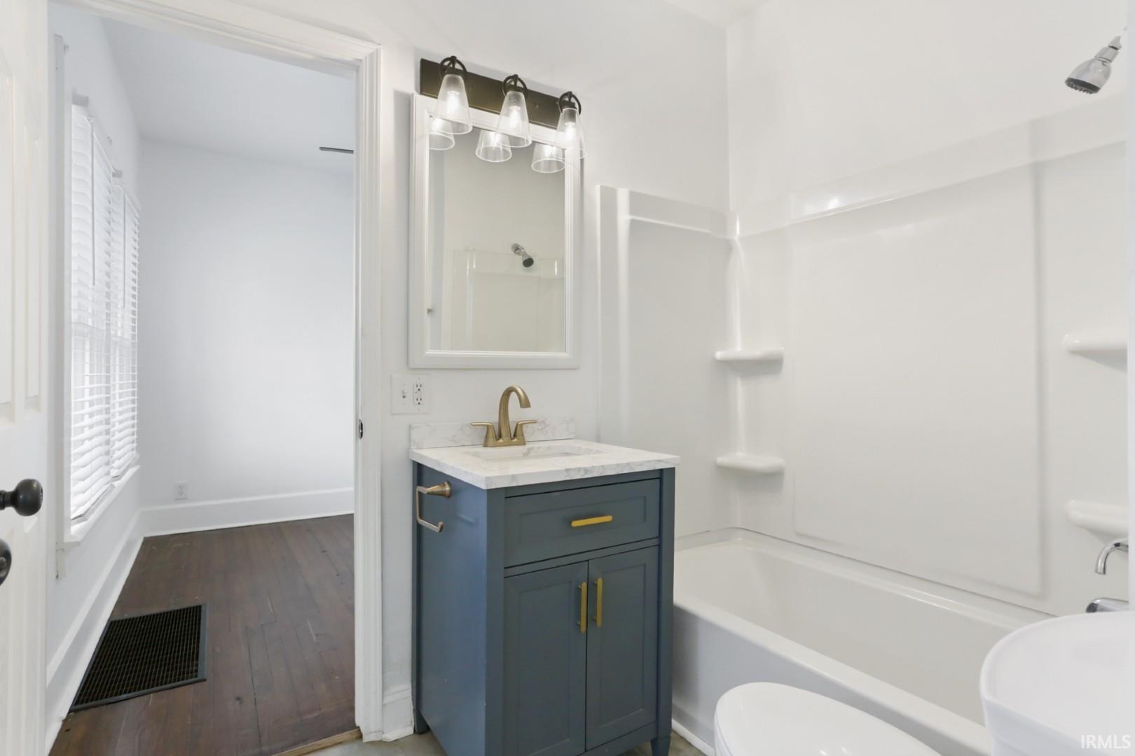 1566 E Morgan Avenue