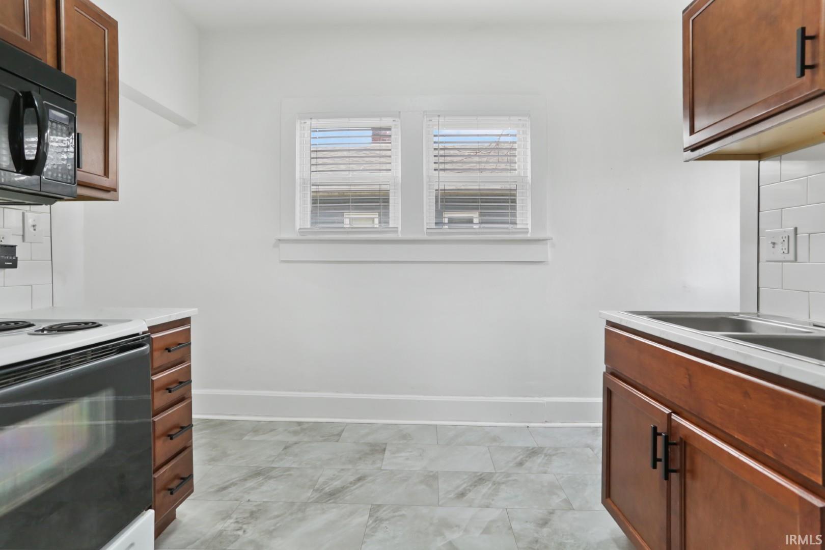 1566 E Morgan Avenue