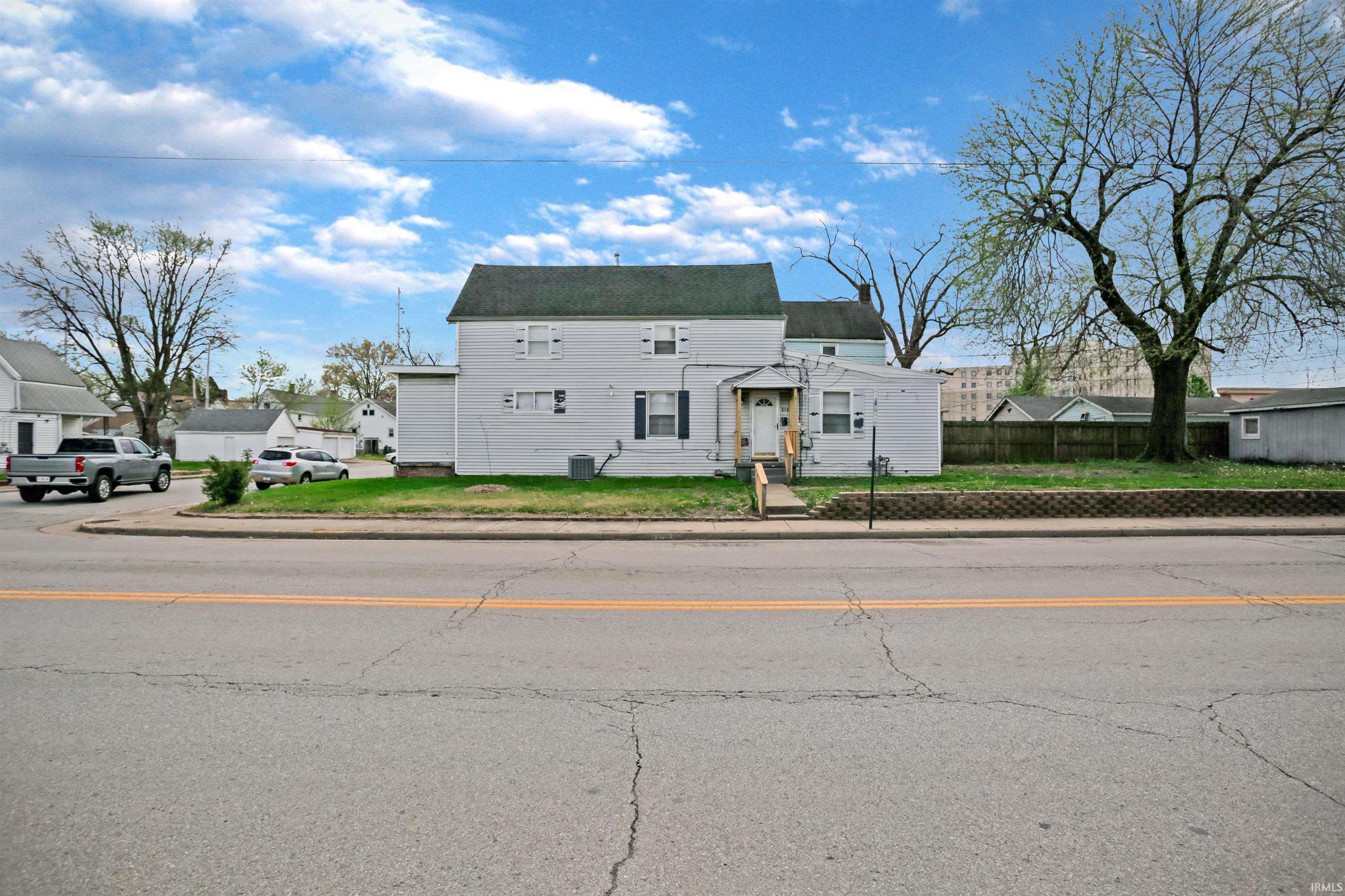 618 N Twelfth Avenue