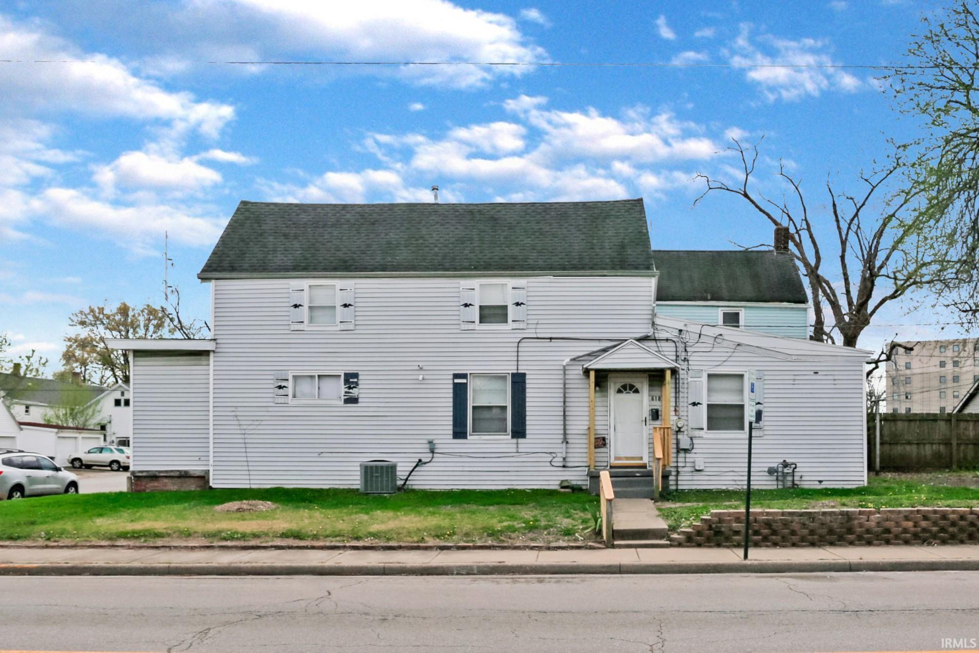 618 N Twelfth Avenue